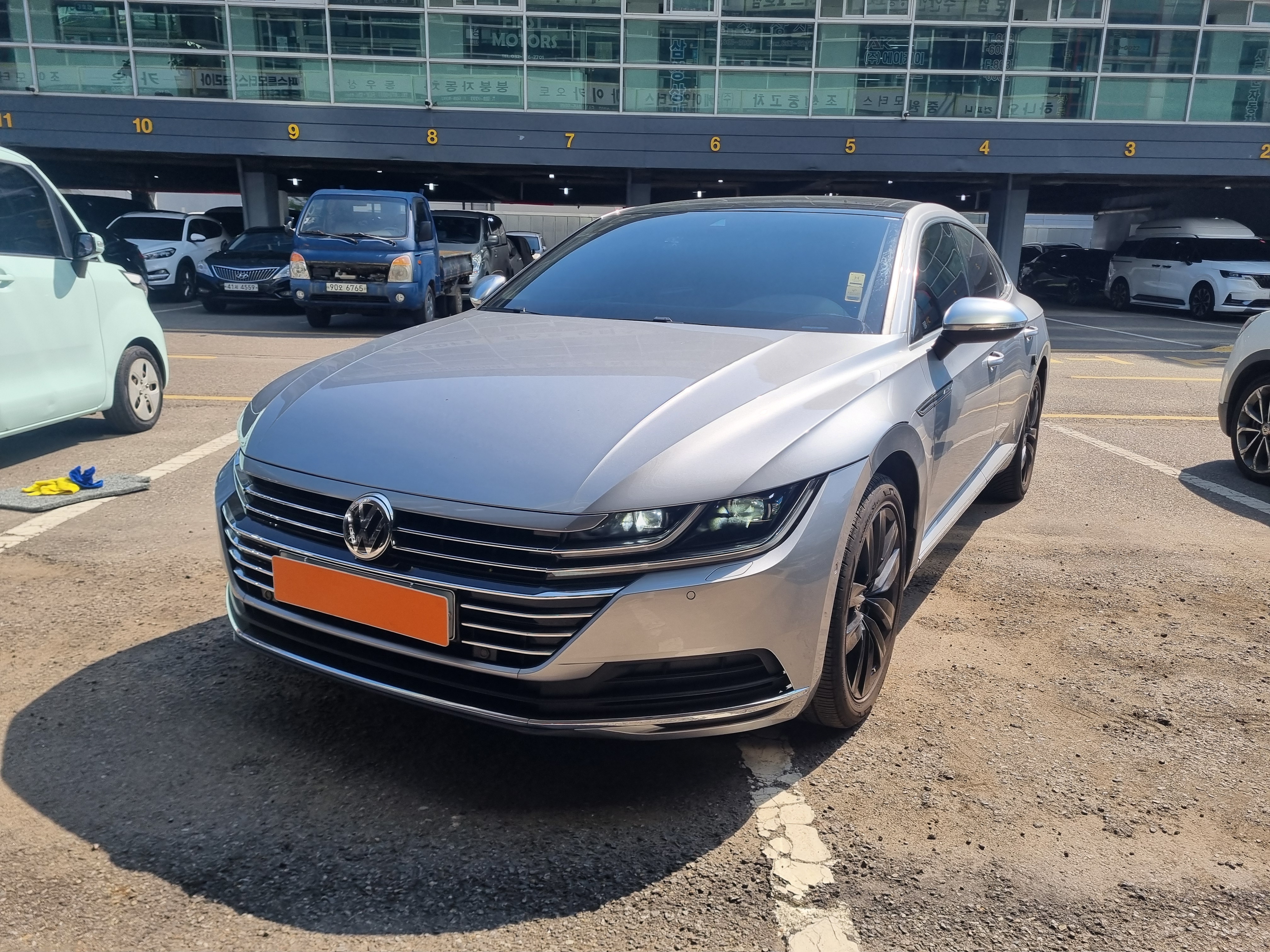 2019  Volkswagen arteon  - Thumbnail 3