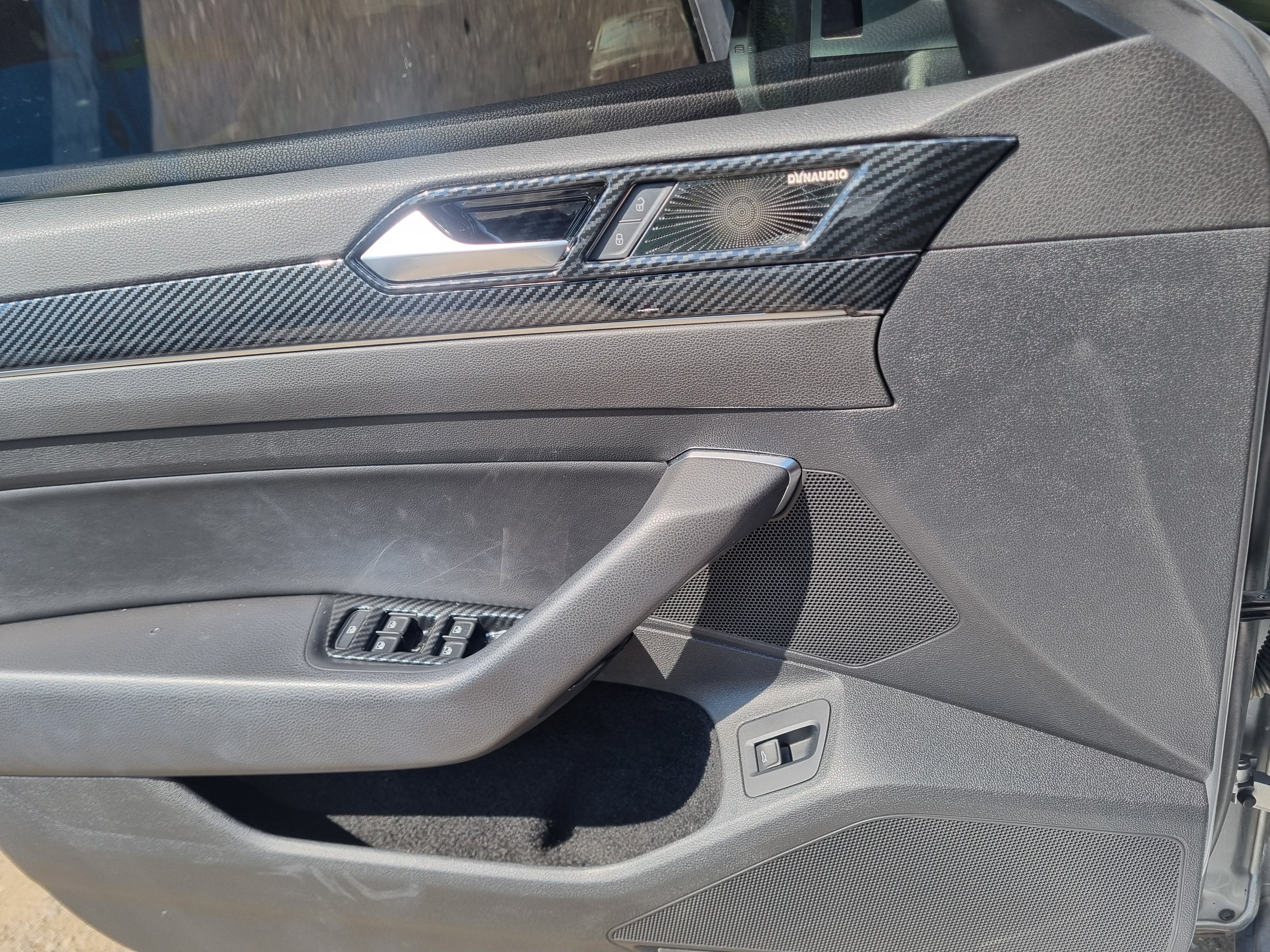 2019  Volkswagen arteon  - Thumbnail 29