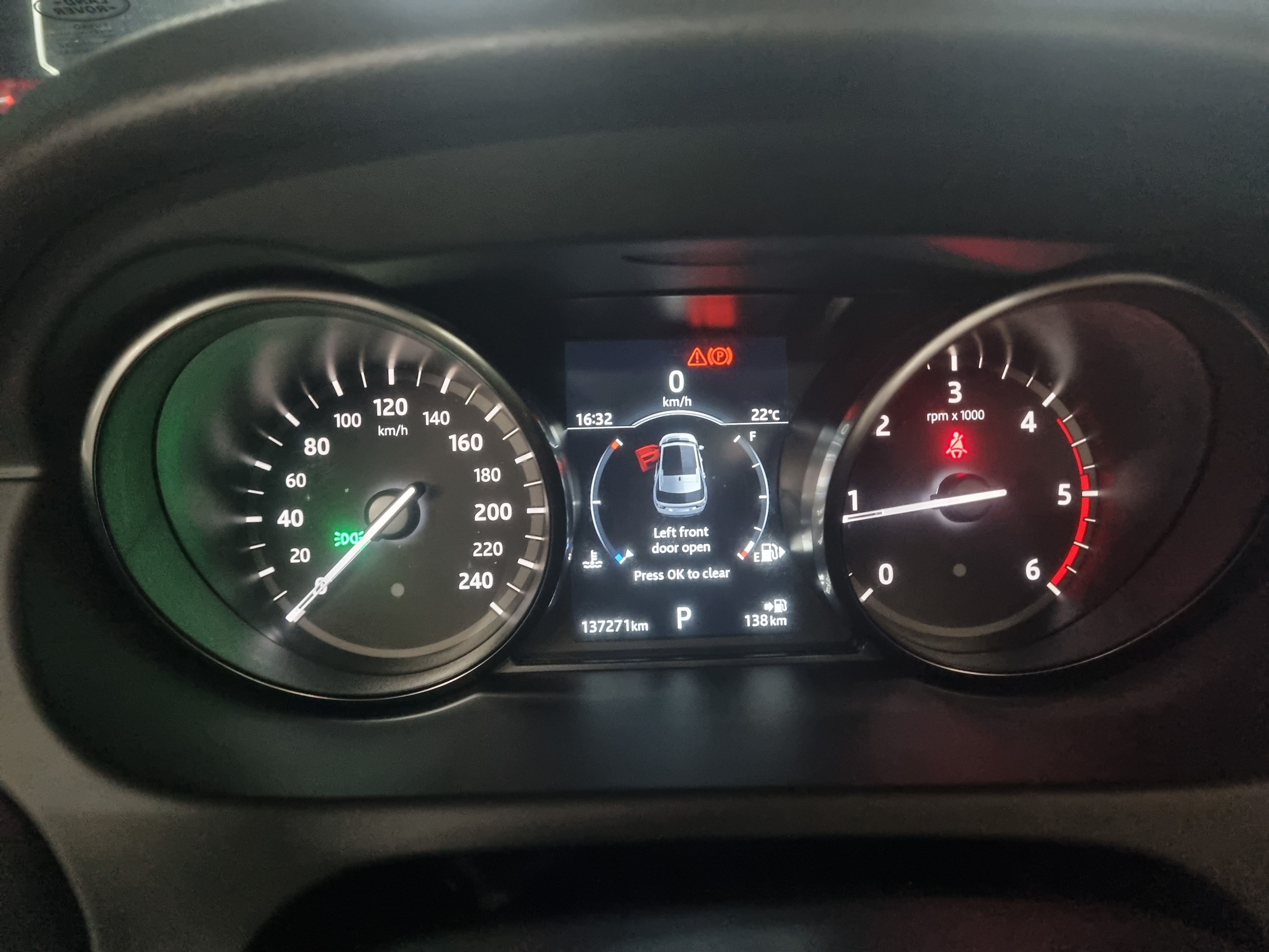 2018 RANGE ROVER  DISCOVERY SPORTS 2.0 TD4 SE (150PS)  - Thumbnail 24