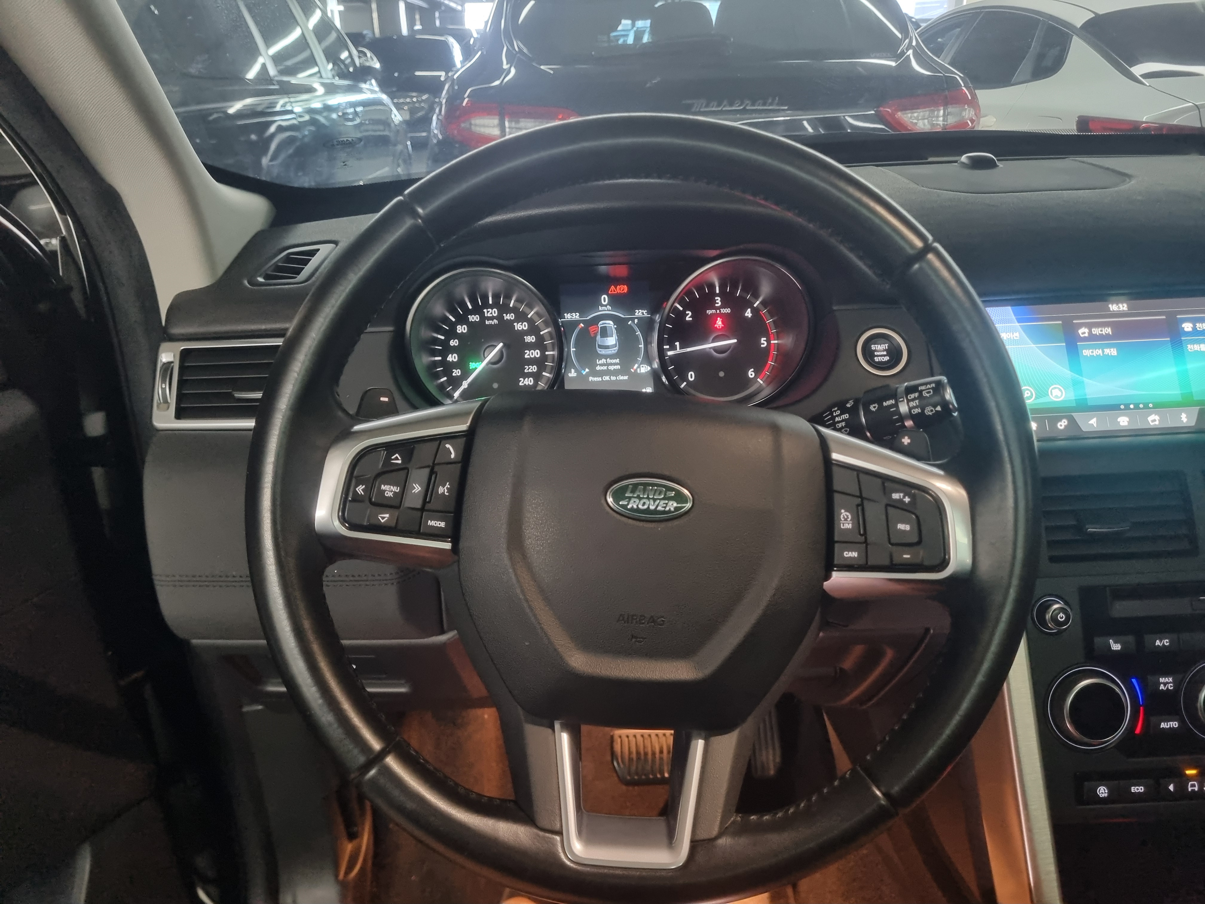 2018 RANGE ROVER  DISCOVERY SPORTS 2.0 TD4 SE (150PS)  - Thumbnail 25