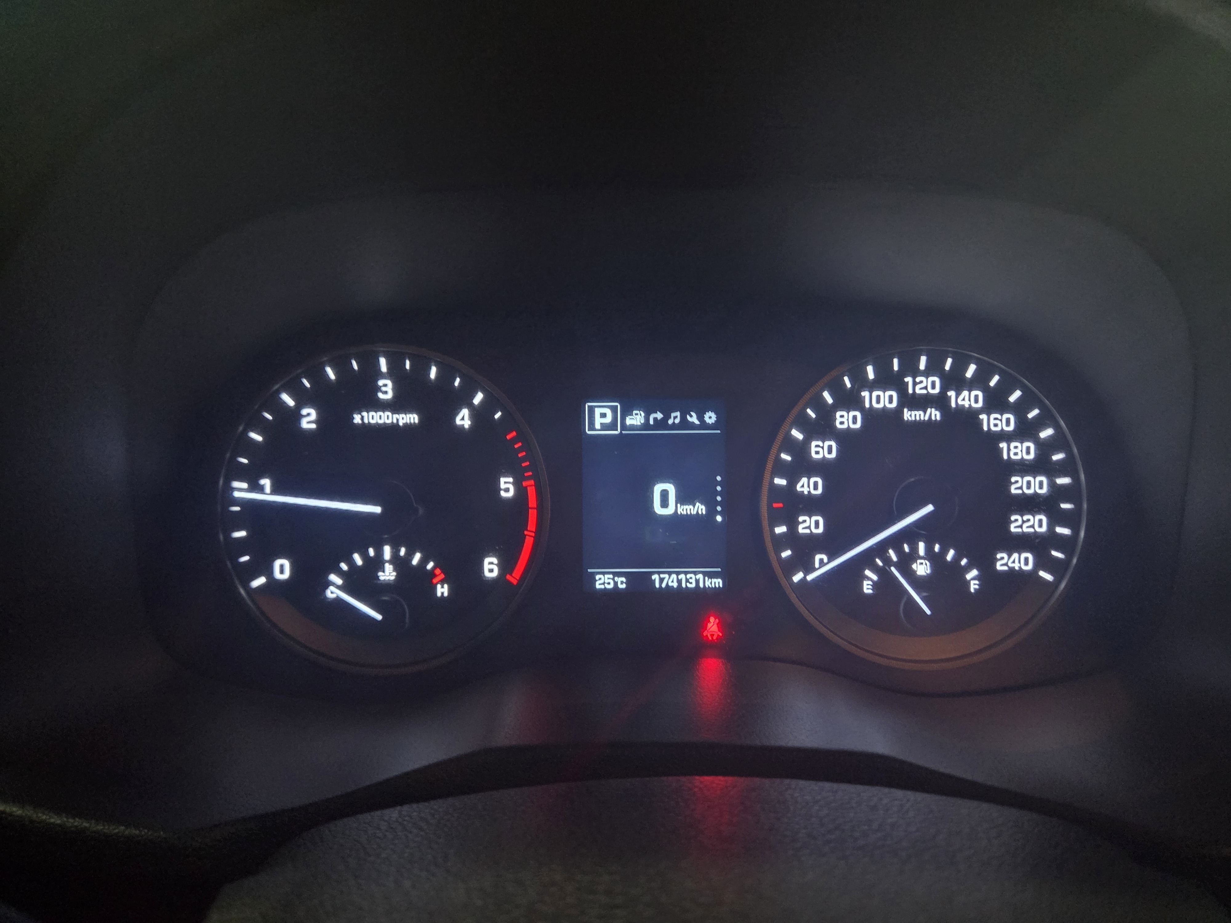2016 HYUNDAI  ALL NEW TUCSON DIESEL 2.0 2WD MODERN  - Thumbnail 24