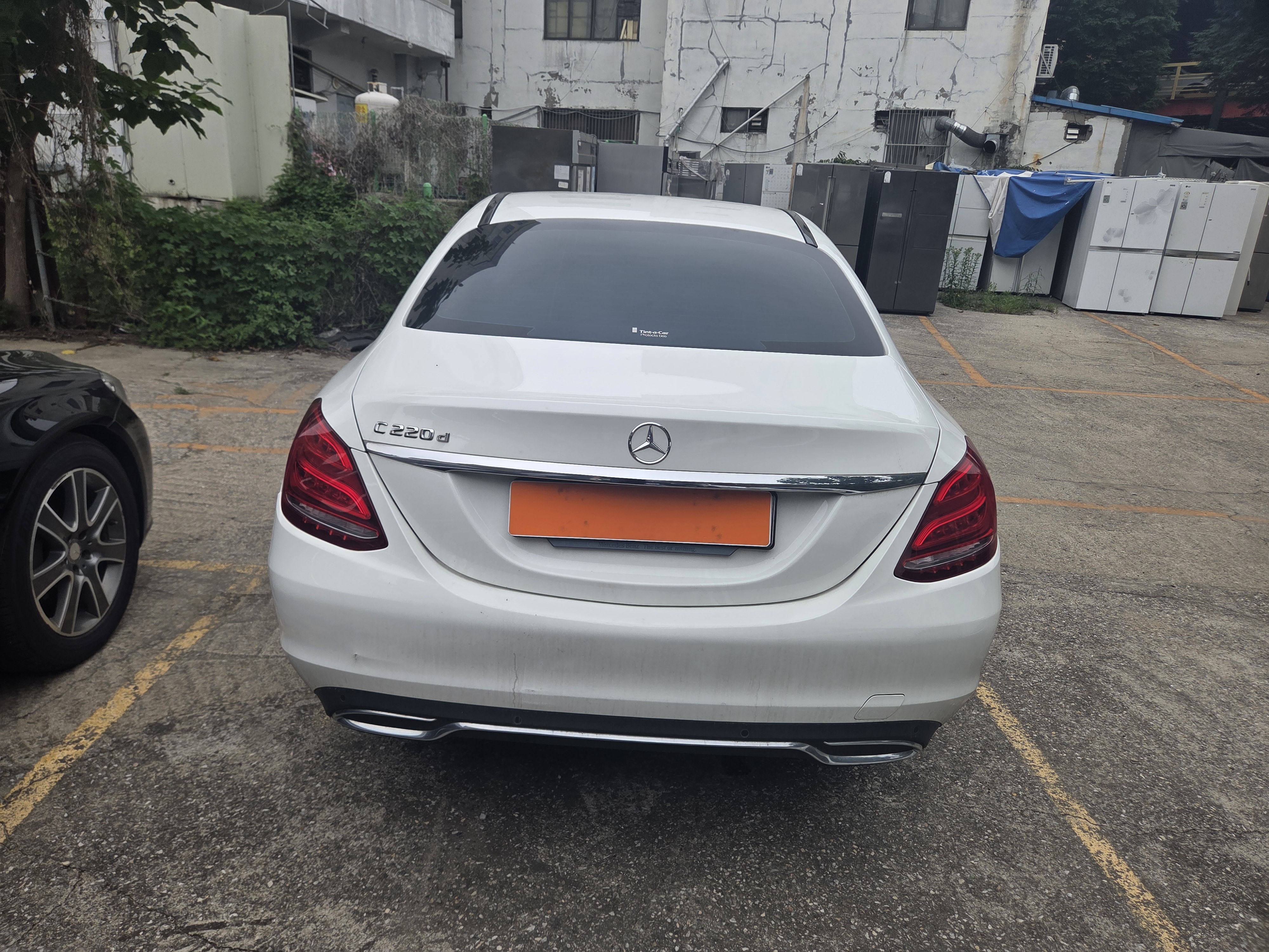 2016 BENZ W205 C220d avagarde - Thumbnail 4