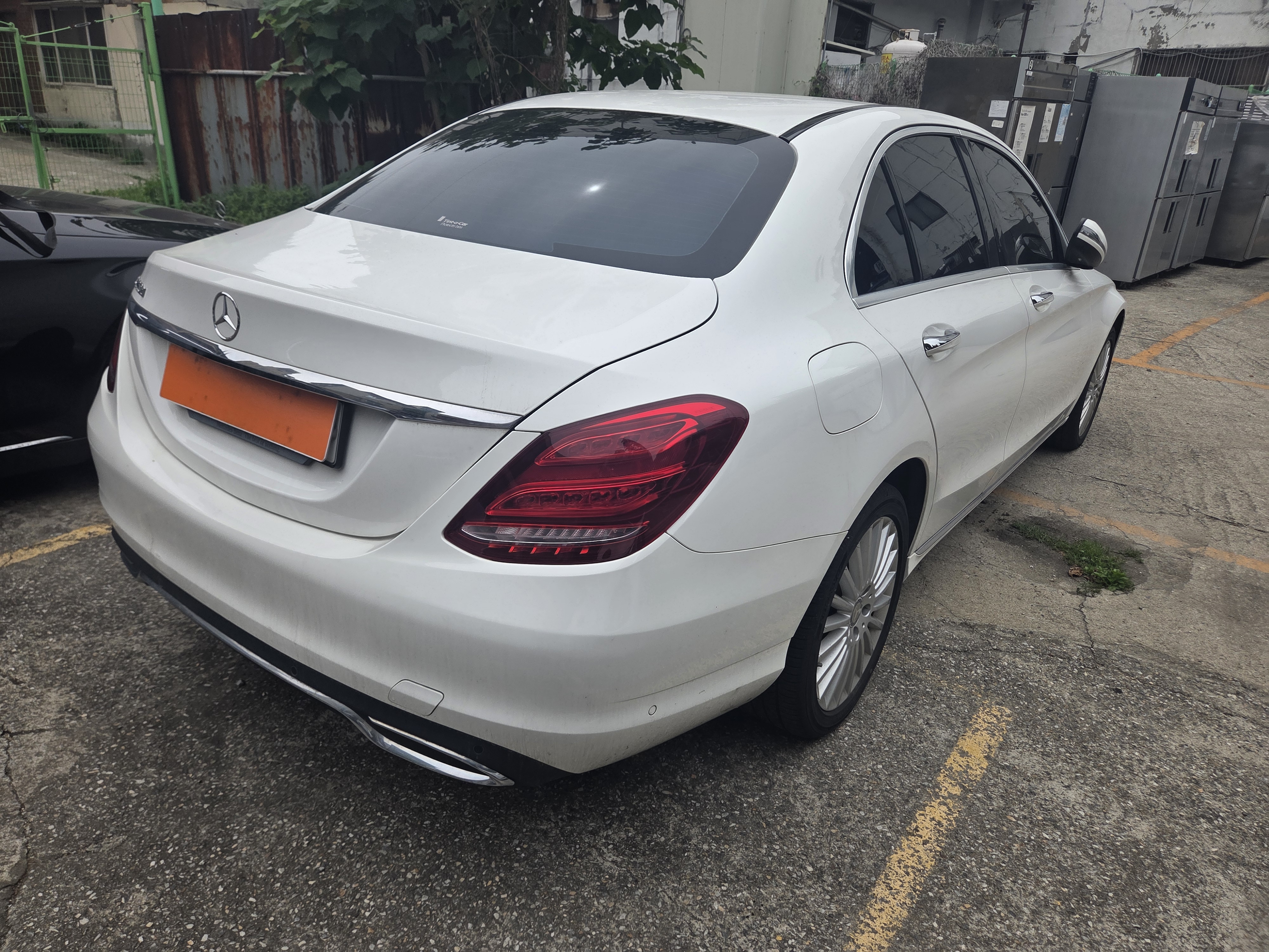 2016 BENZ W205 C220d avagarde - Thumbnail 9