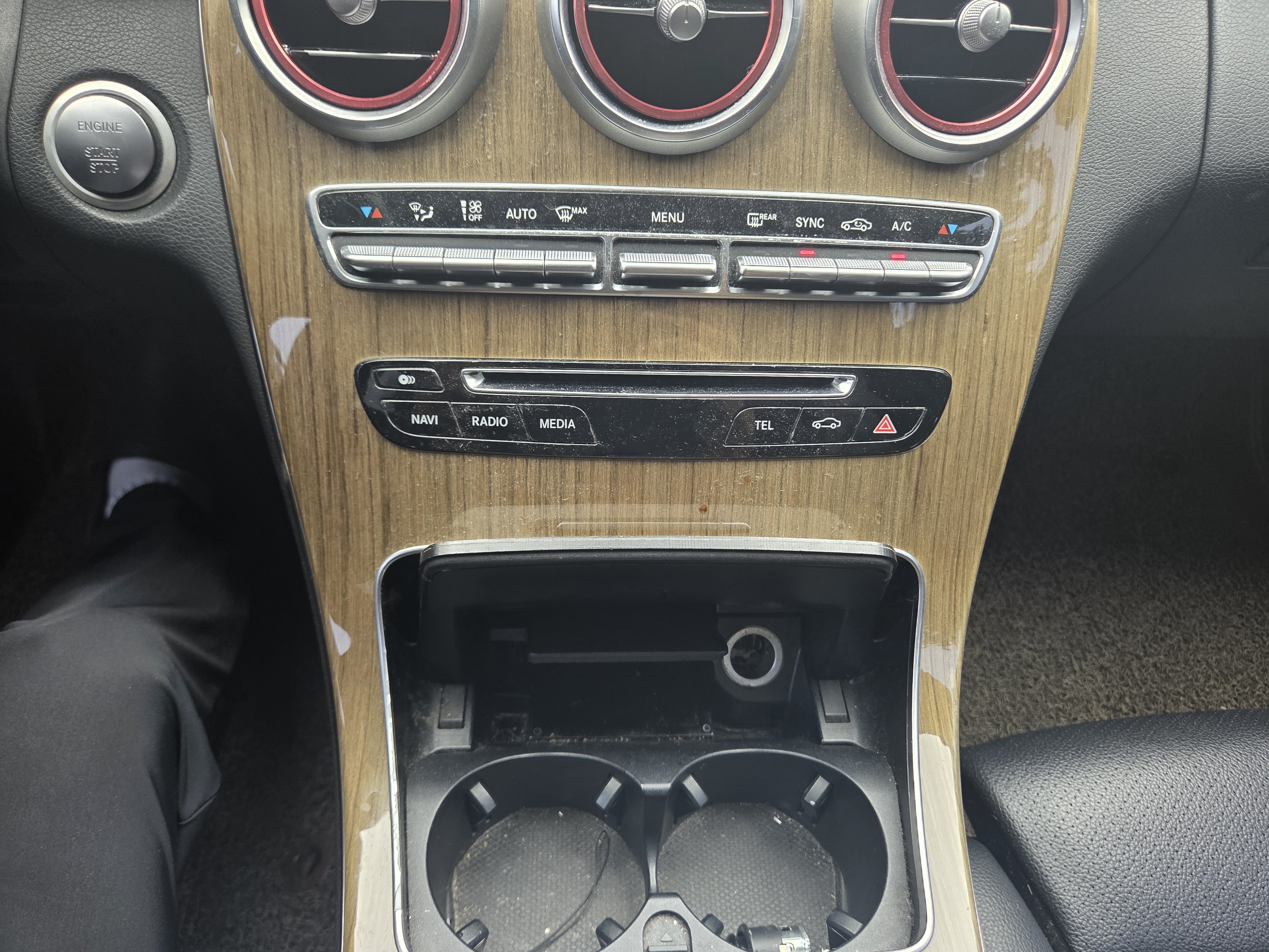2016 BENZ W205 C220d avagarde - Thumbnail 19
