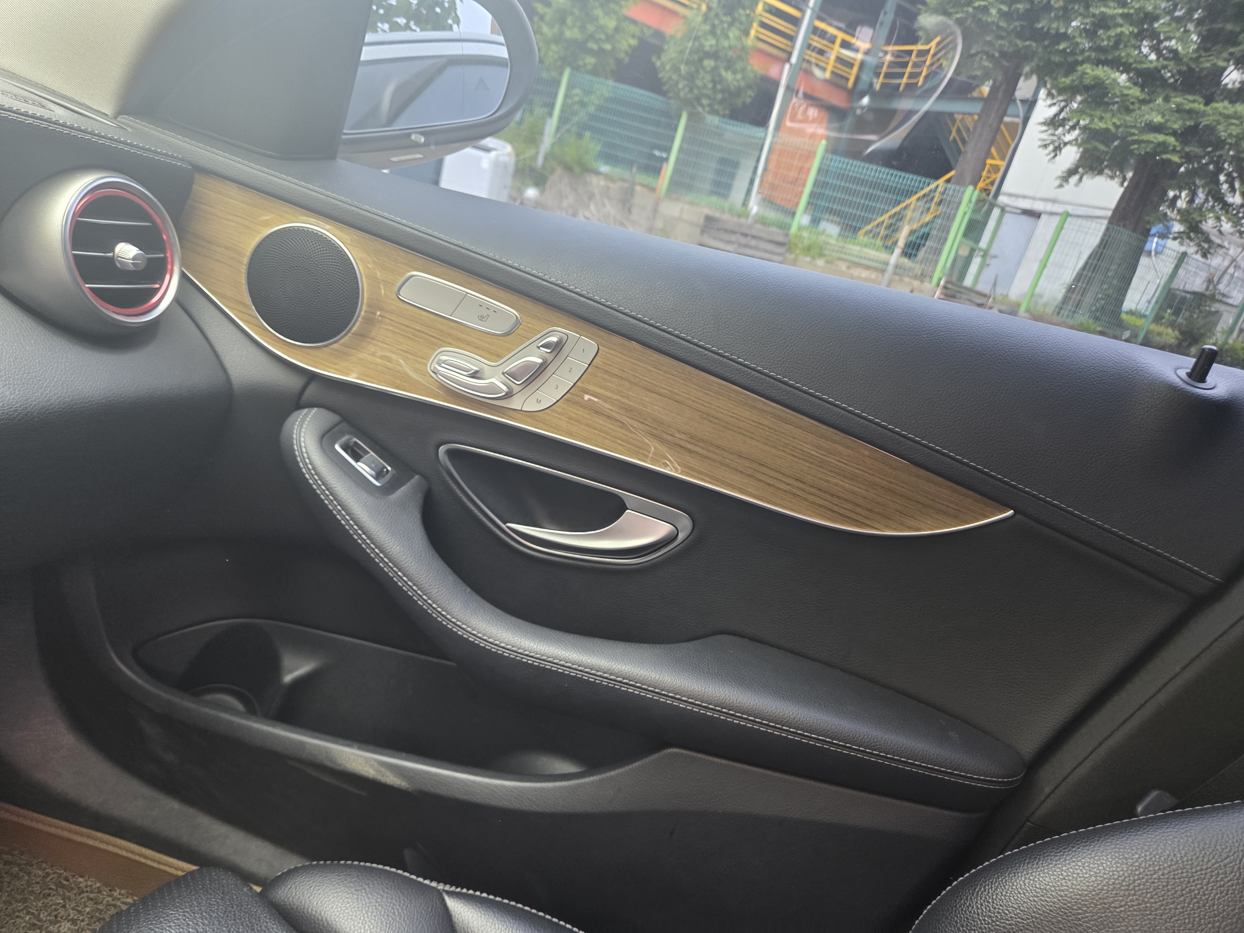 2016 BENZ W205 C220d avagarde - Thumbnail 21