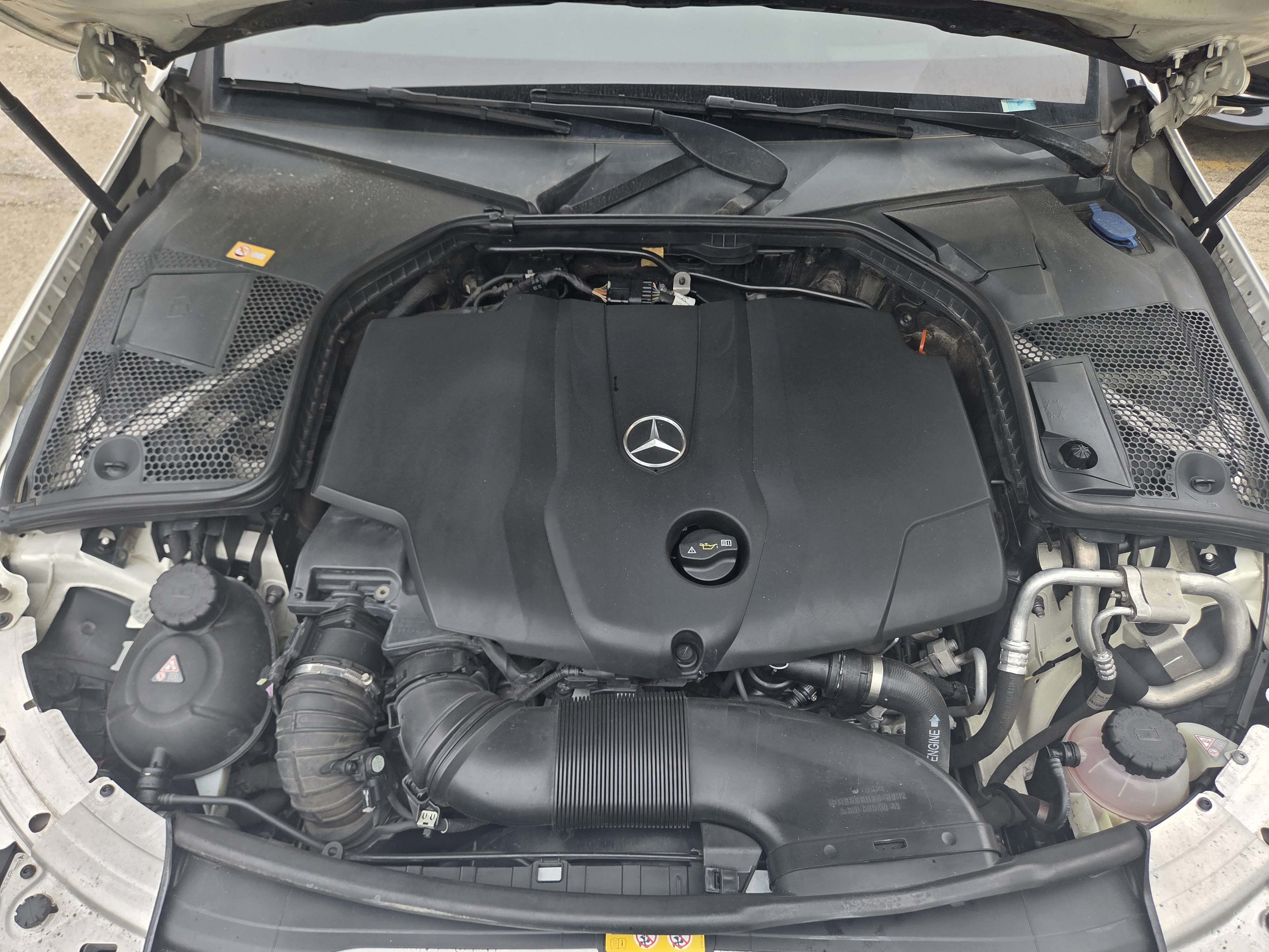 2016 BENZ W205 C220d avagarde - Thumbnail 28