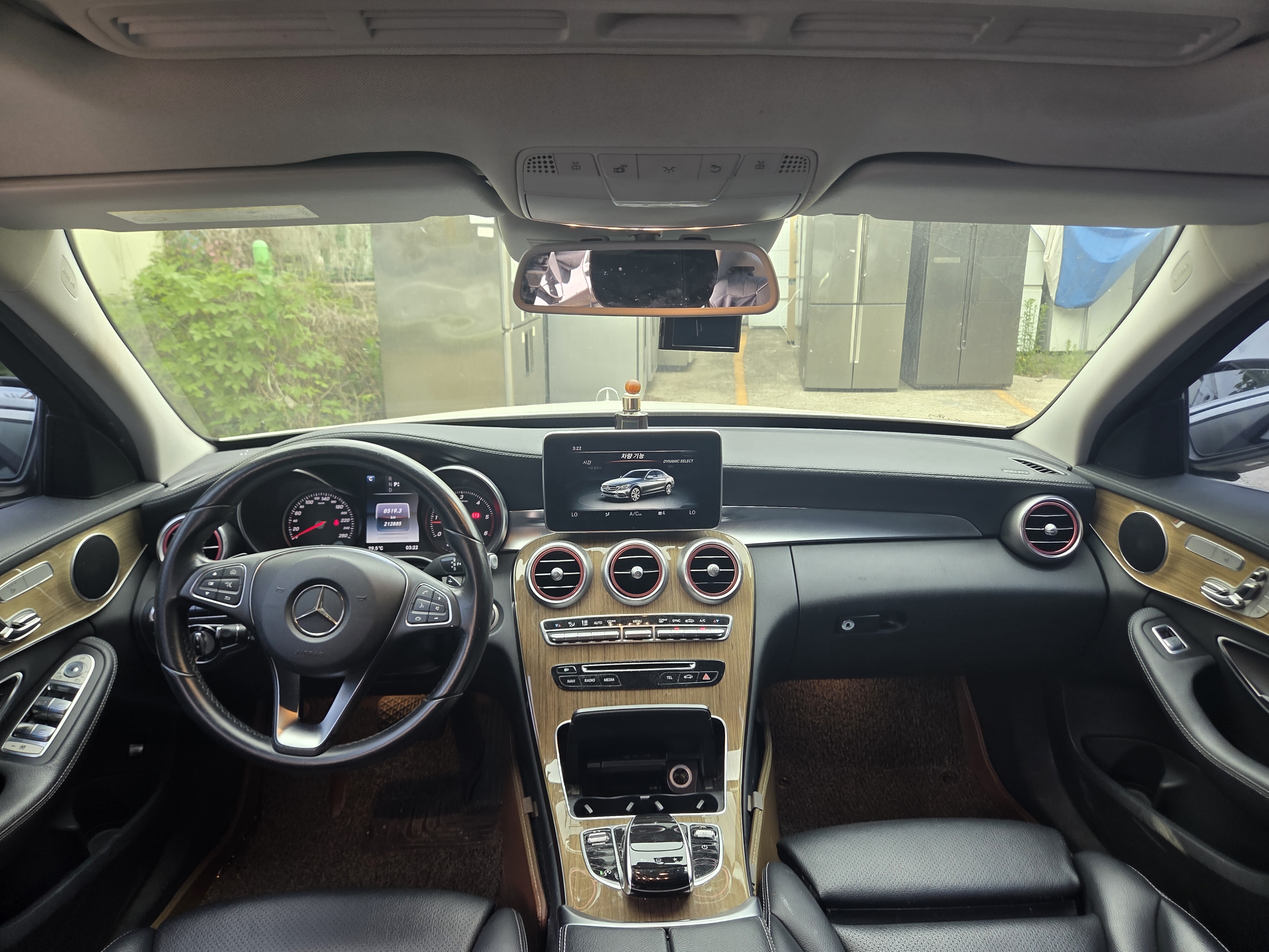 2016 BENZ W205 C220d avagarde - Thumbnail 34