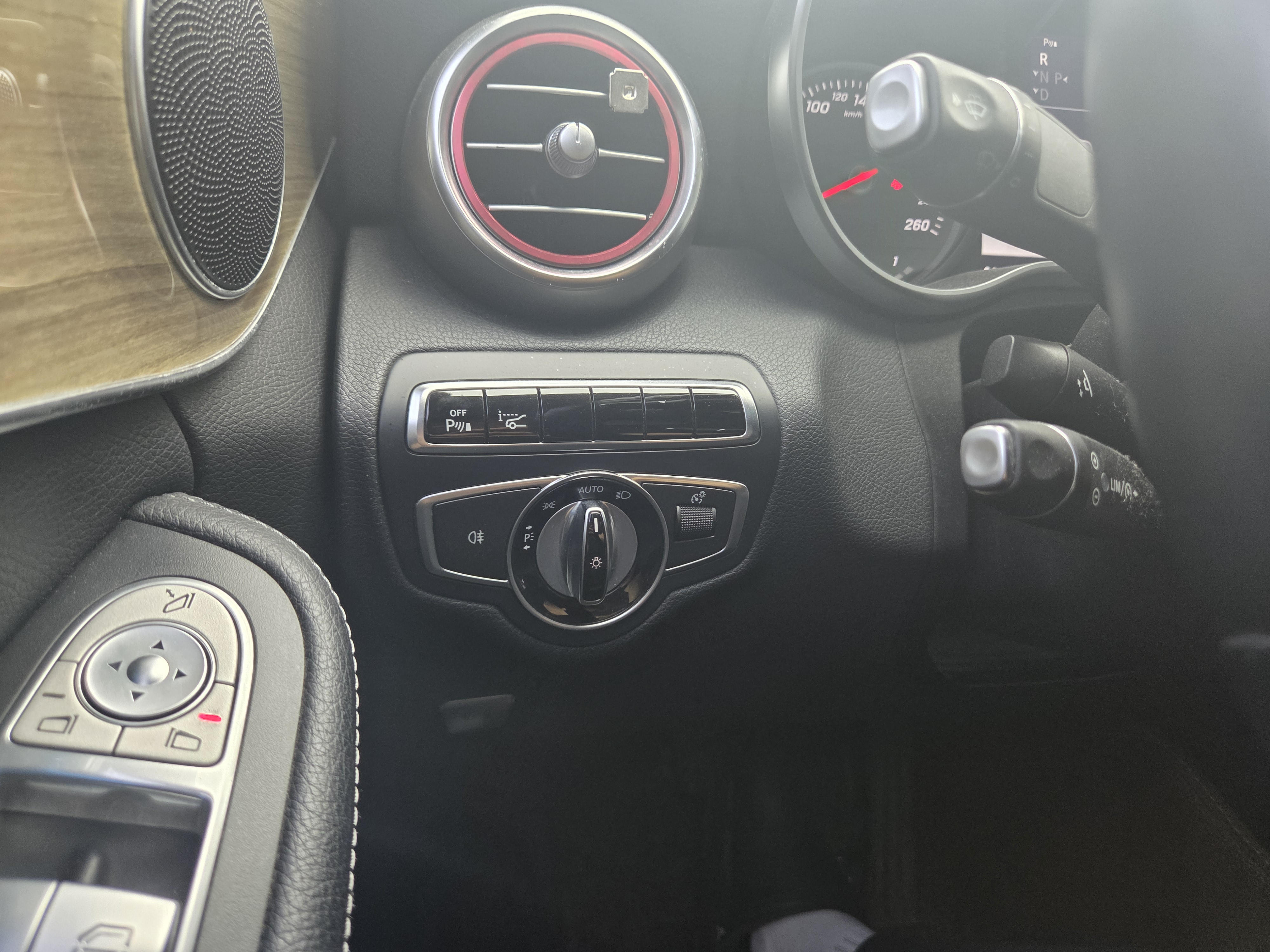 2016 BENZ W205 C220d avagarde - Thumbnail 42