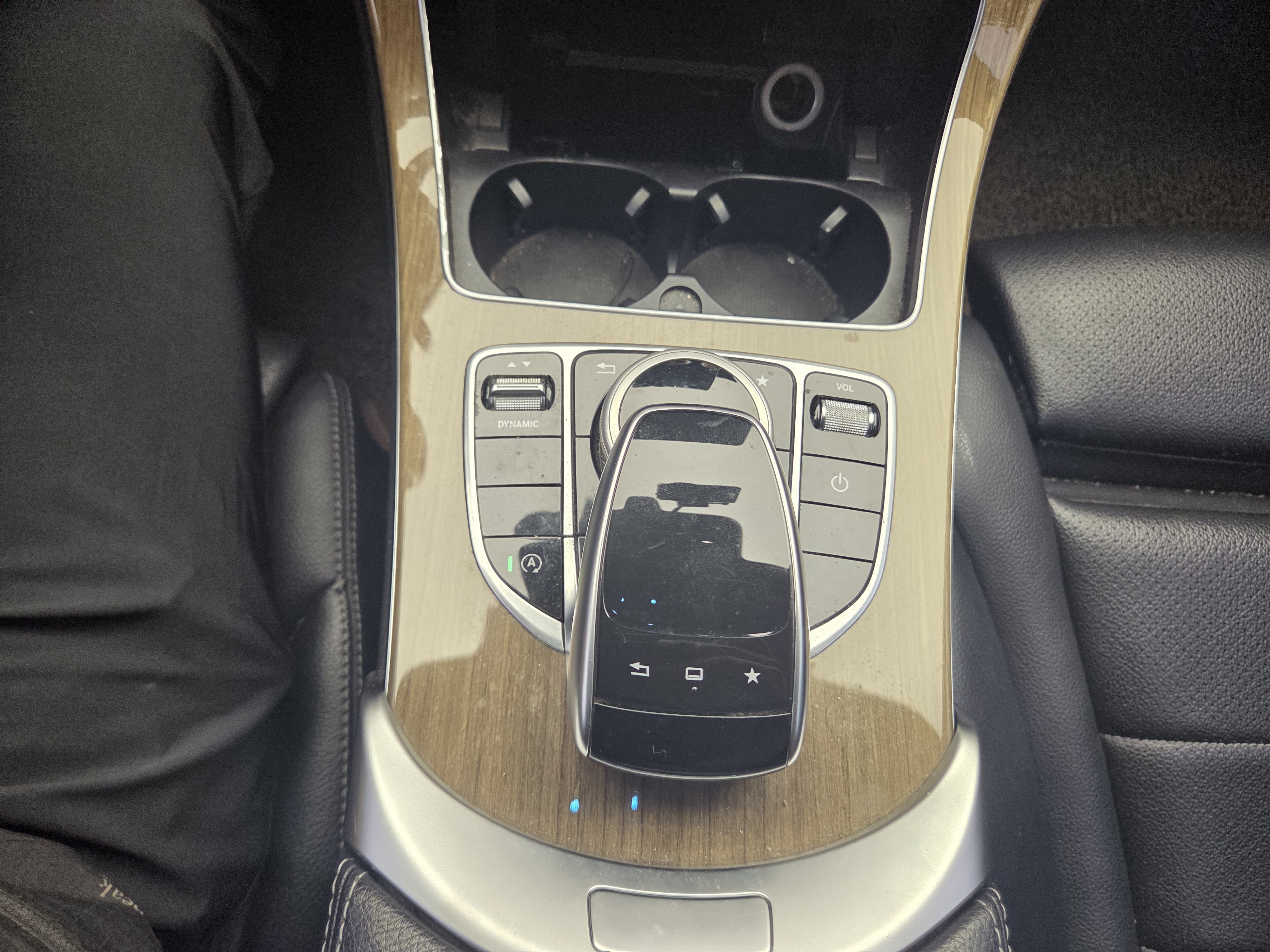2016 BENZ W205 C220d avagarde - Thumbnail 46