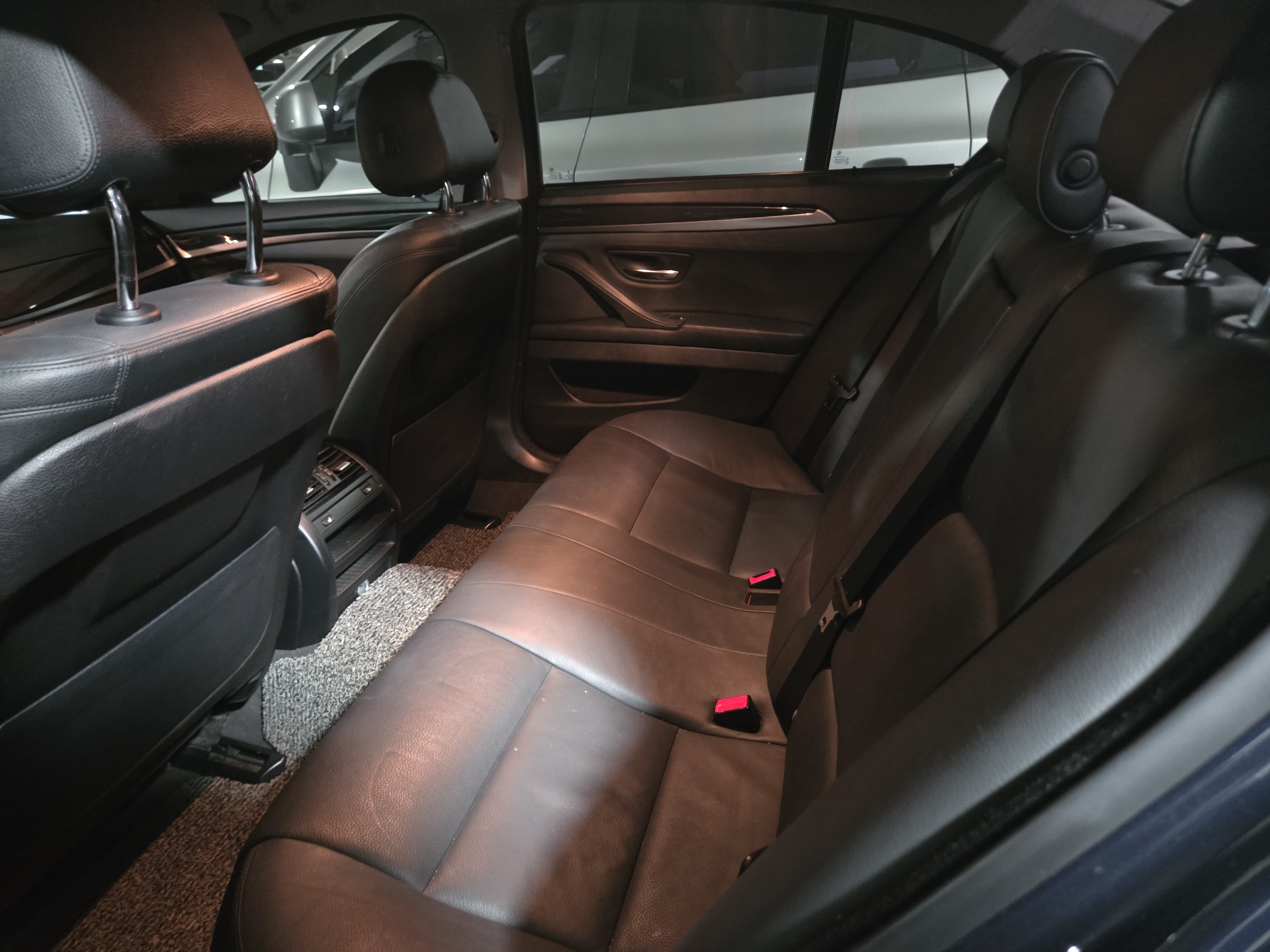 2015 BMW 520d - Thumbnail 25