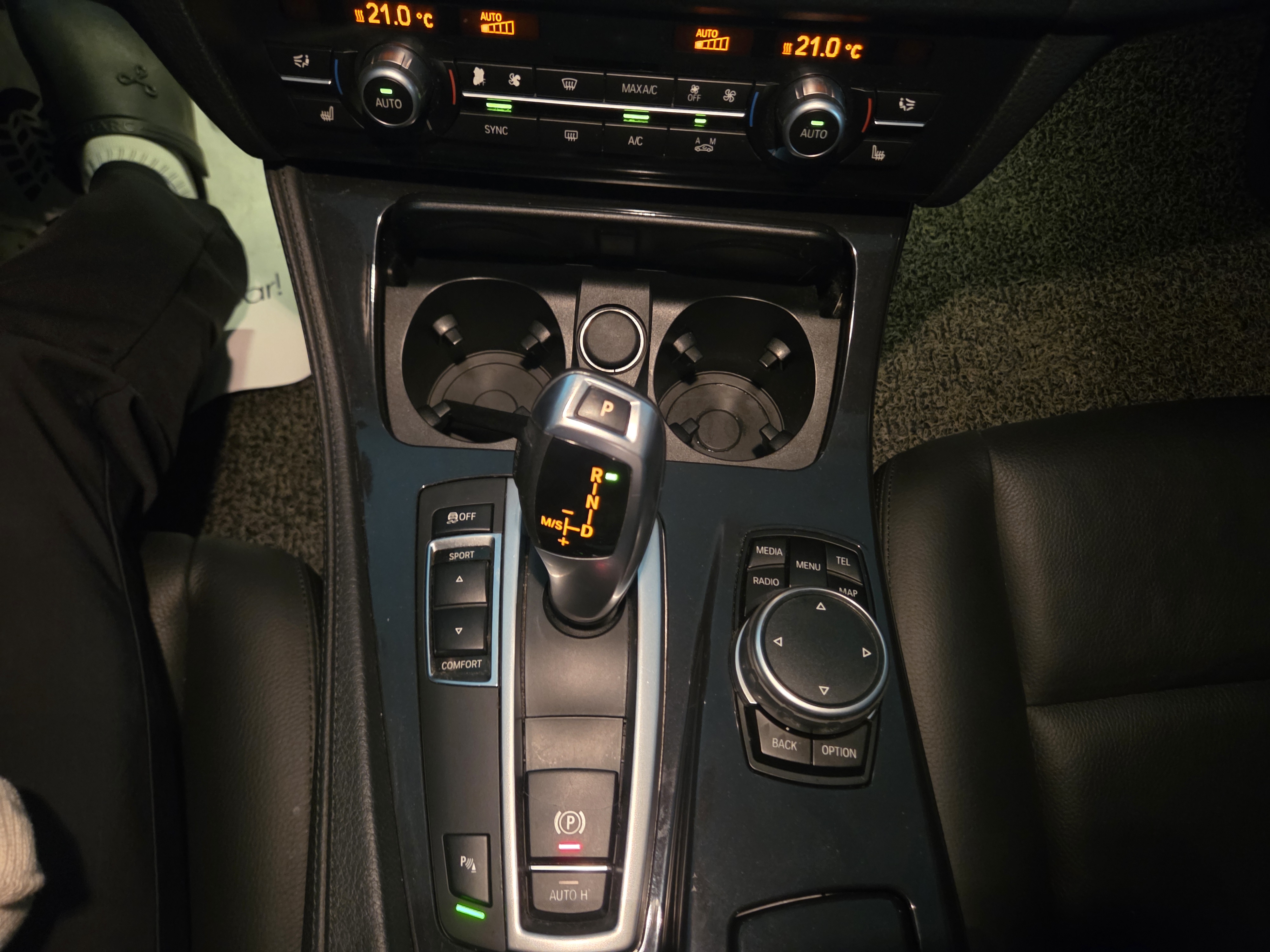 2015 BMW 520d - Thumbnail 33