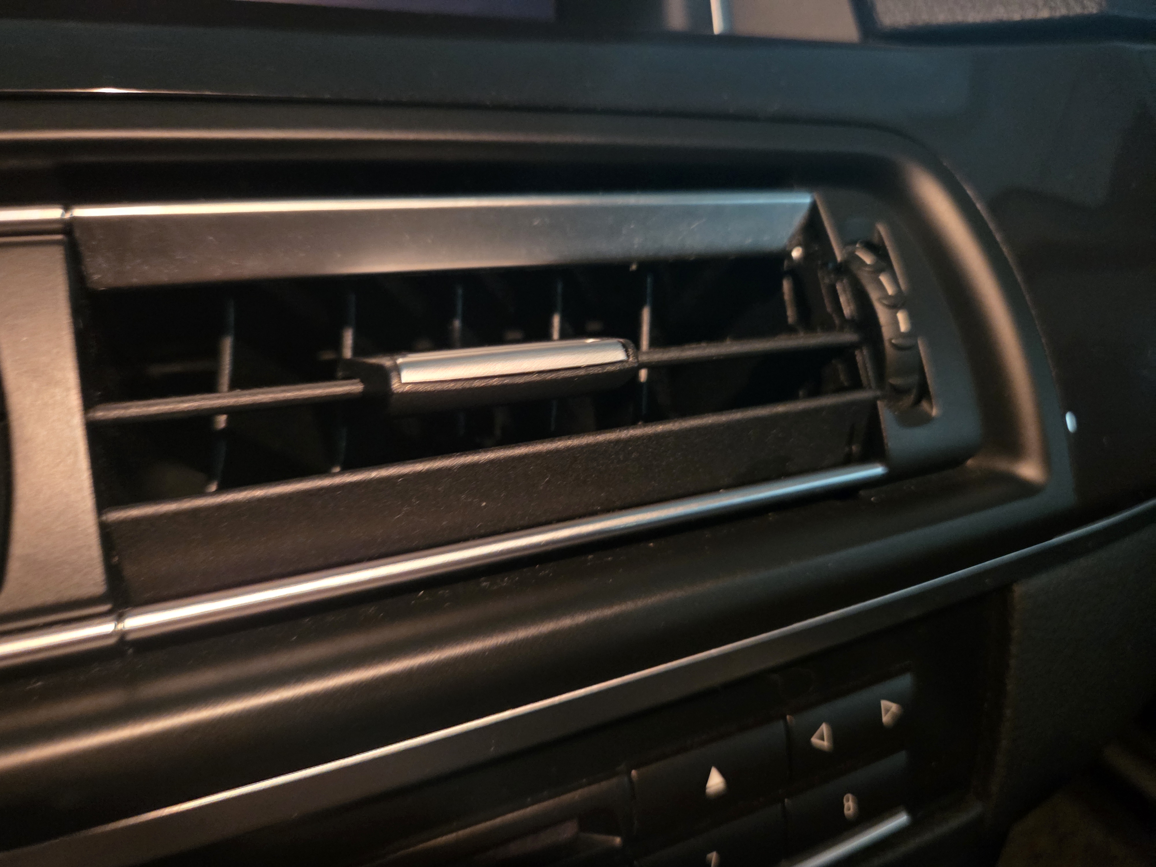 2015 BMW 520d - Thumbnail 40