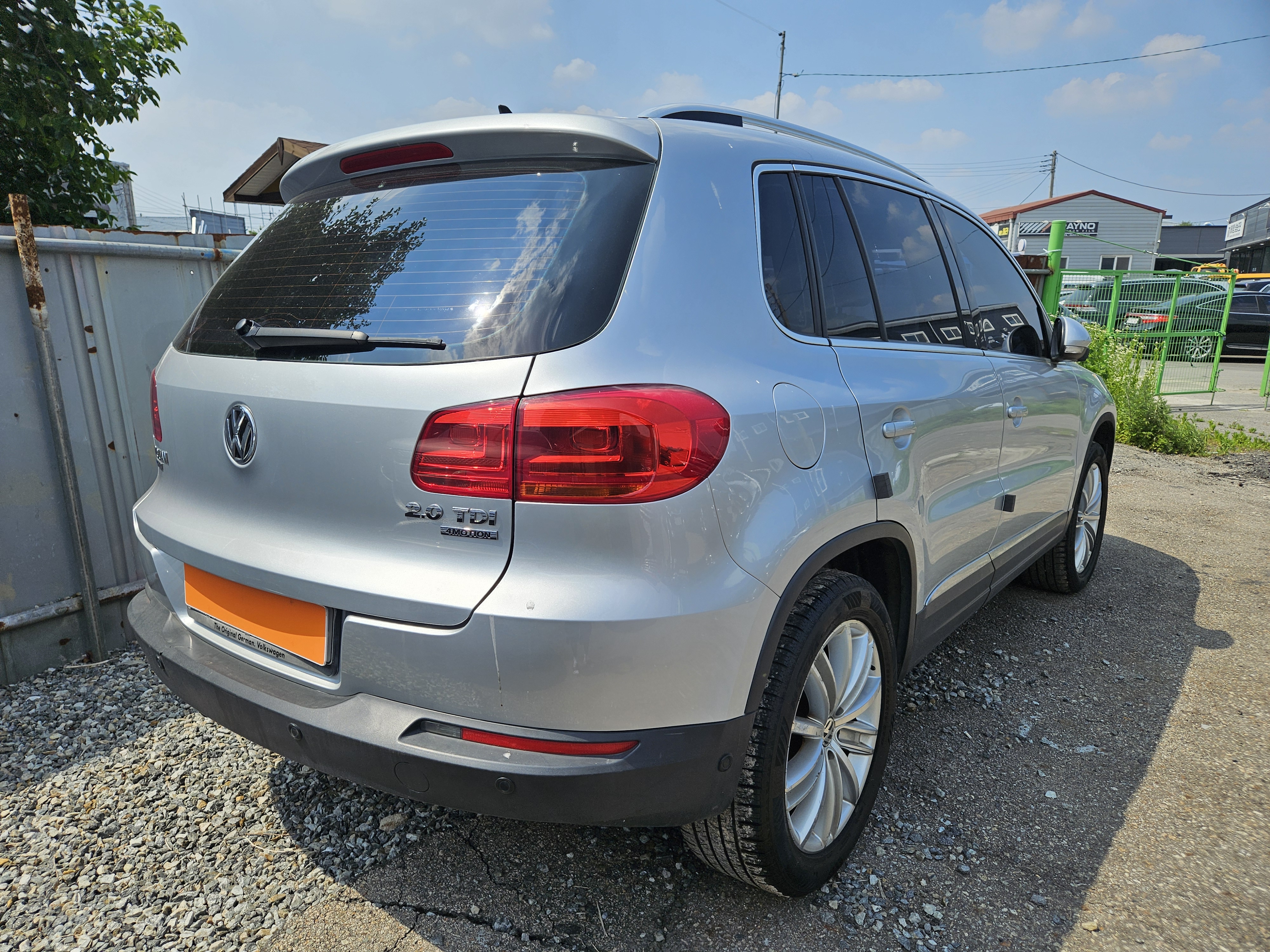 2013  Volkswagen Tiguan 2.0 tdi premium 5N  - Thumbnail 5