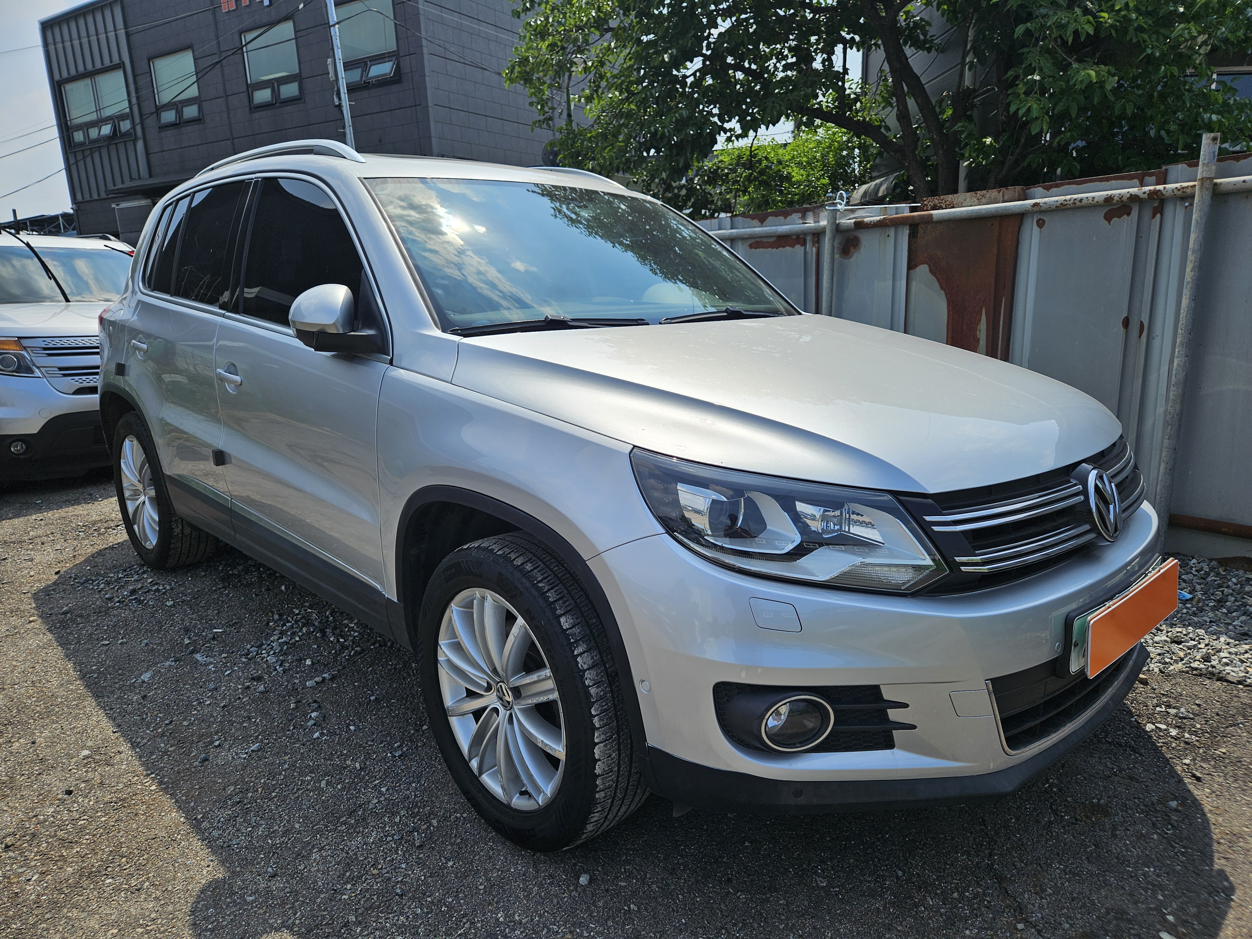 2013  Volkswagen Tiguan 2.0 tdi premium 5N  - Thumbnail 7