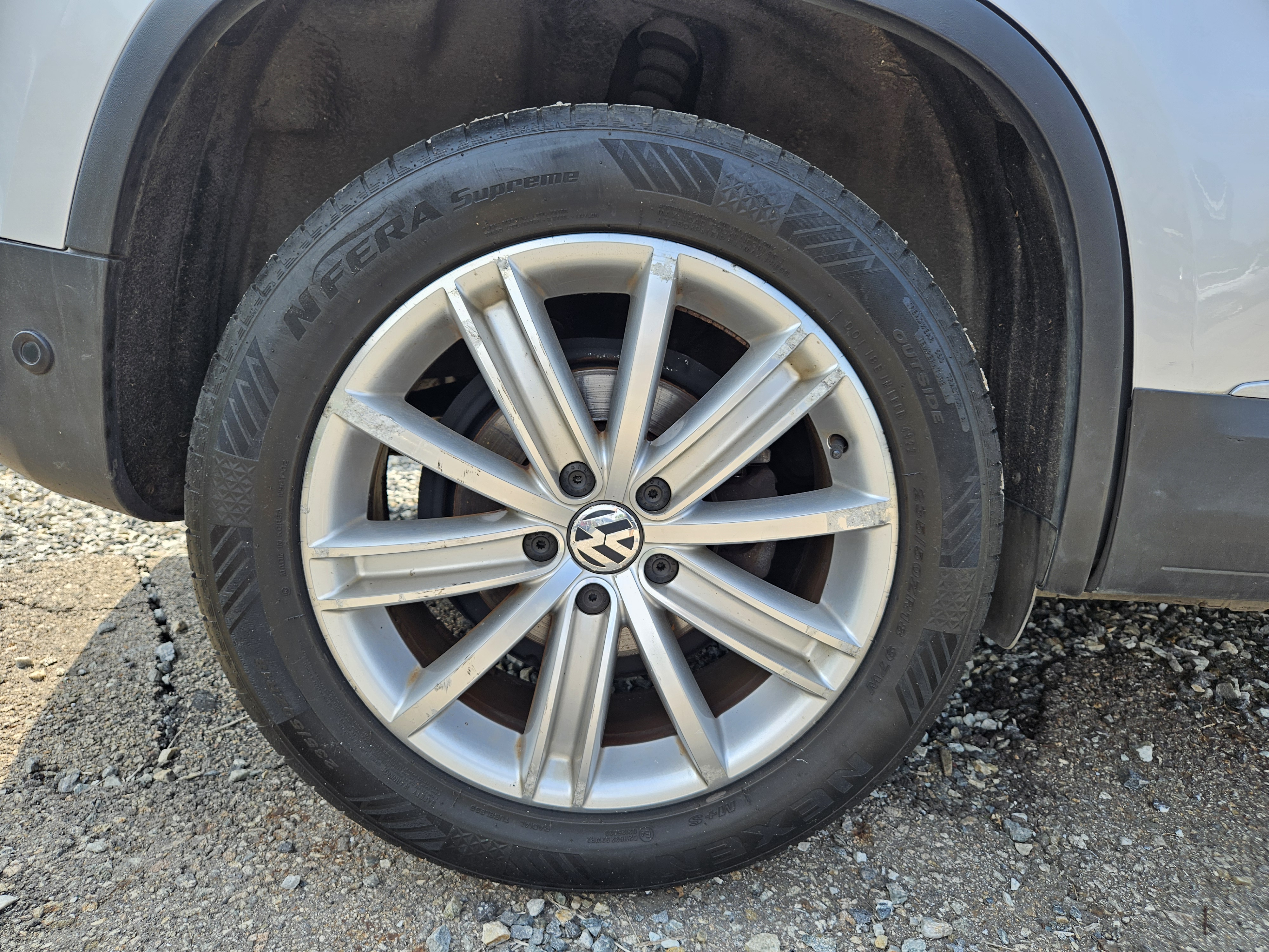 2013  Volkswagen Tiguan 2.0 tdi premium 5N  - Thumbnail 9