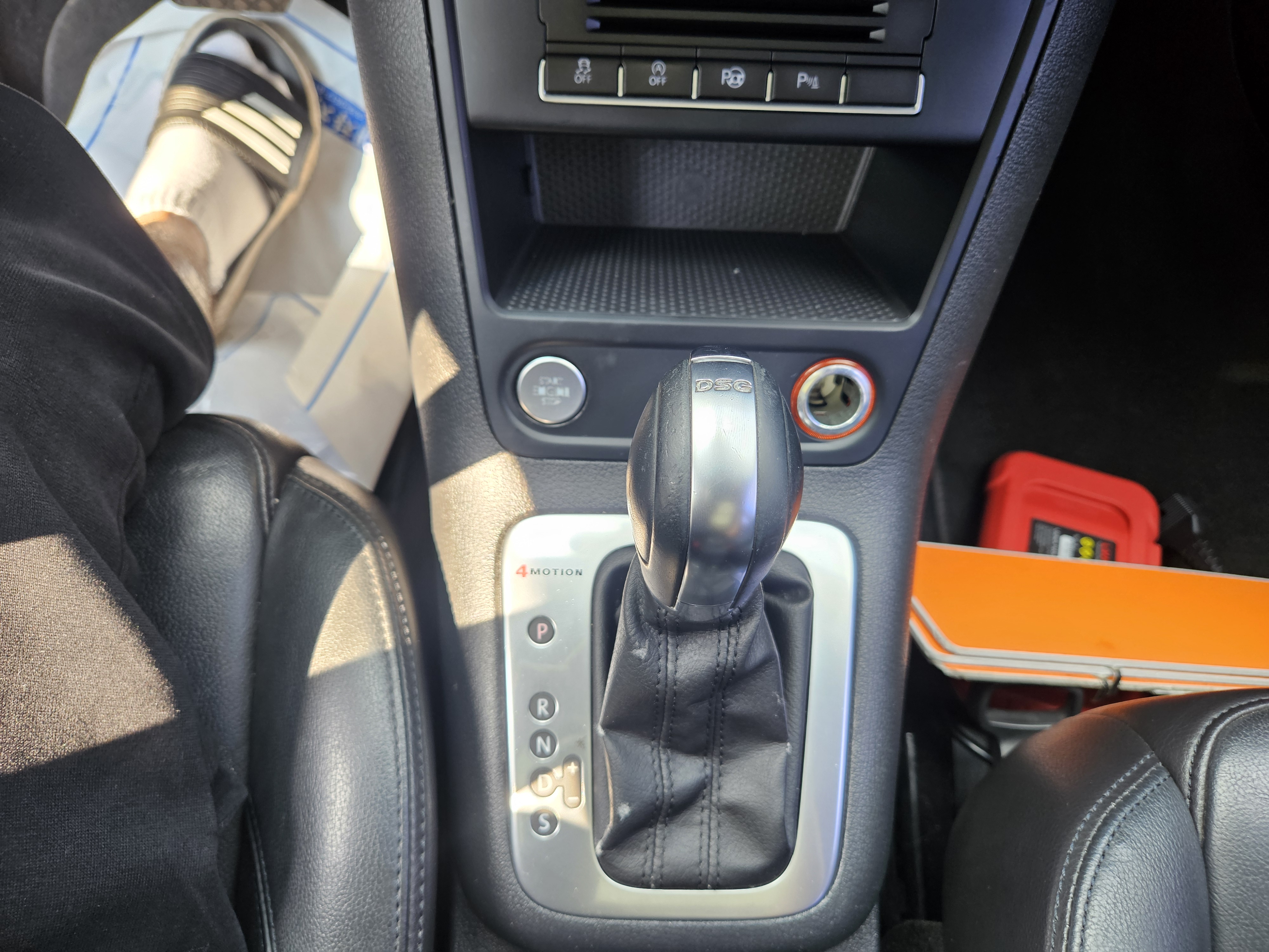 2013  Volkswagen Tiguan 2.0 tdi premium 5N  - Thumbnail 30