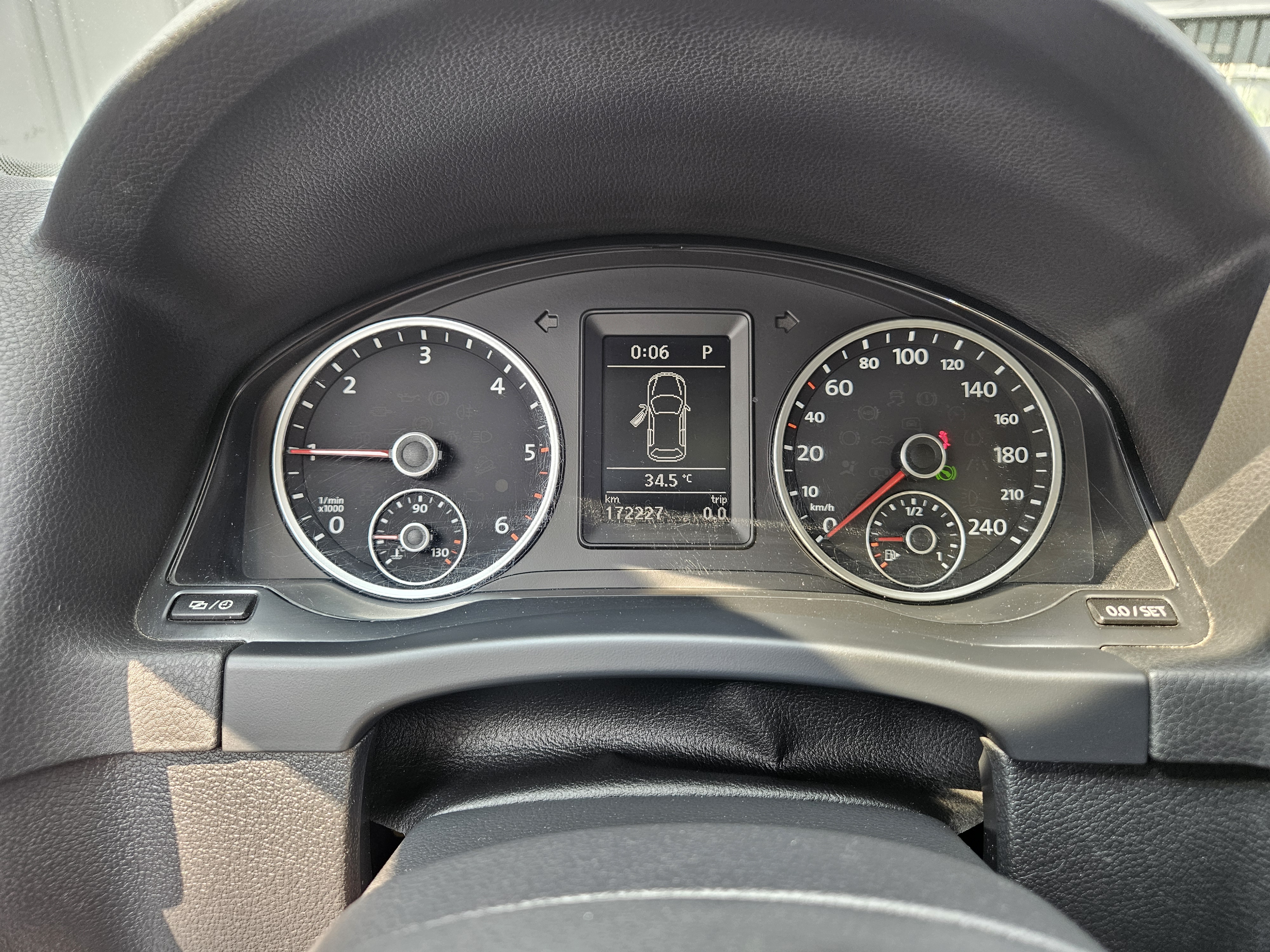 2013  Volkswagen Tiguan 2.0 tdi premium 5N  - Thumbnail 33