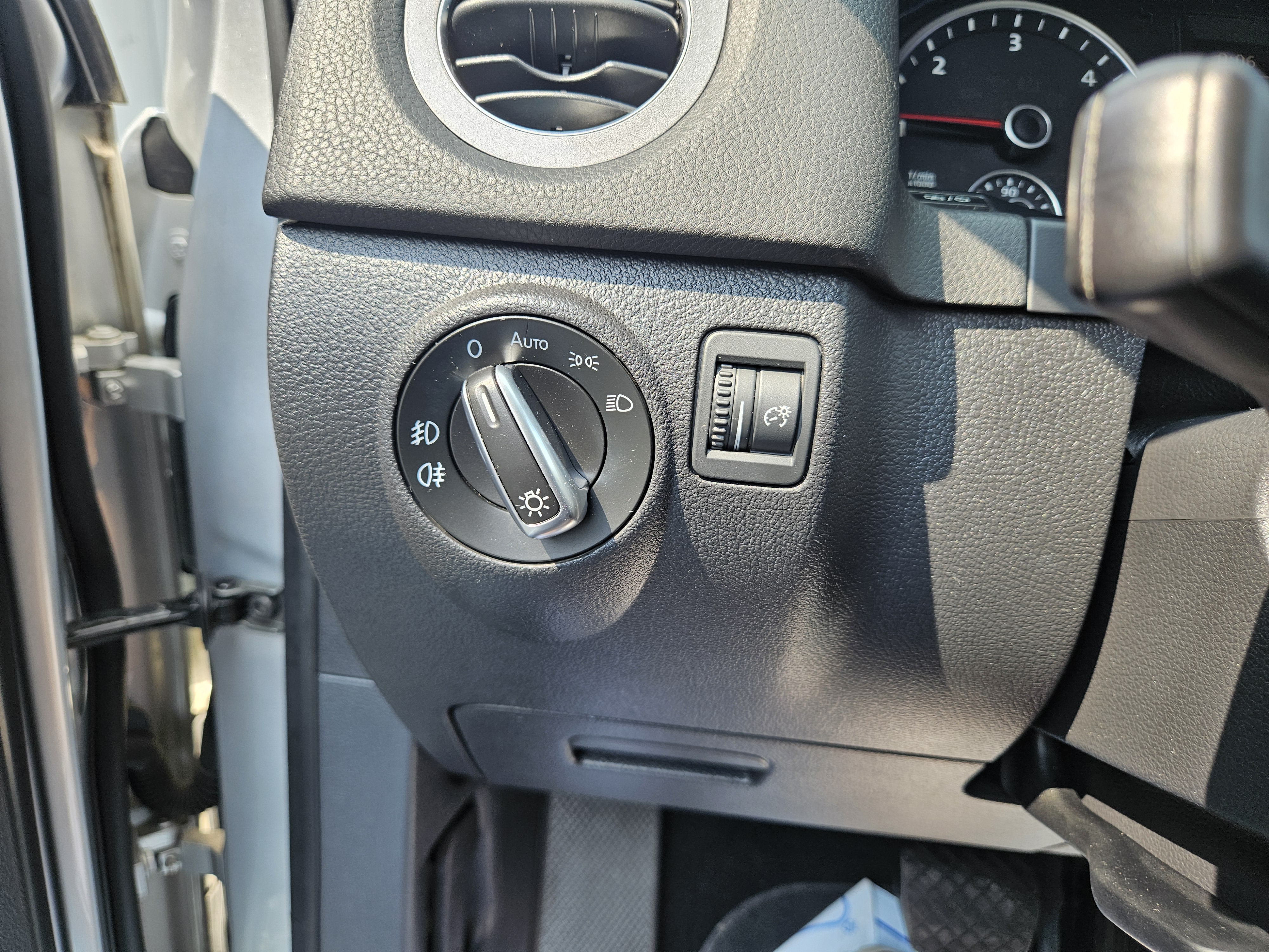 2013  Volkswagen Tiguan 2.0 tdi premium 5N  - Thumbnail 35