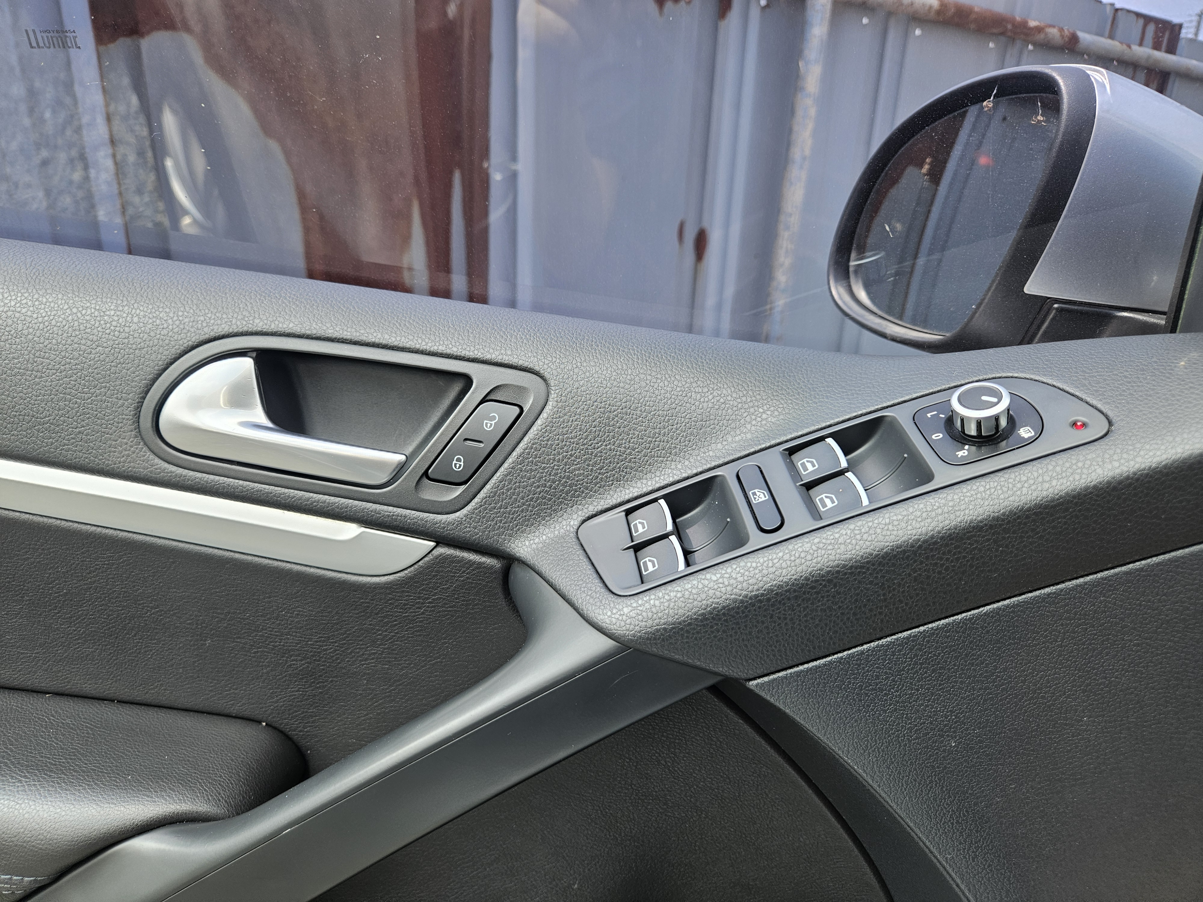 2013  Volkswagen Tiguan 2.0 tdi premium 5N  - Thumbnail 36