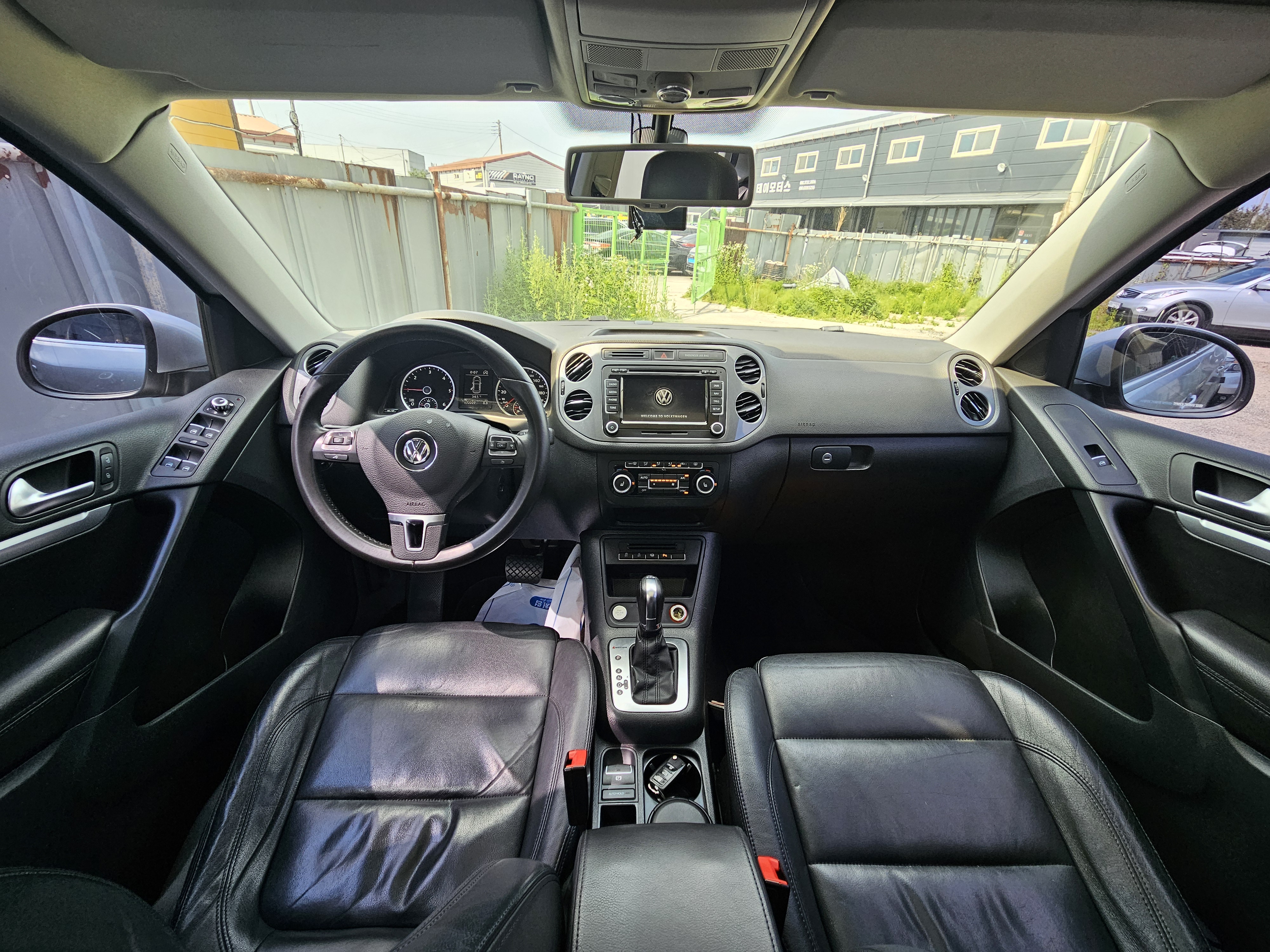 2013  Volkswagen Tiguan 2.0 tdi premium 5N  - Thumbnail 38