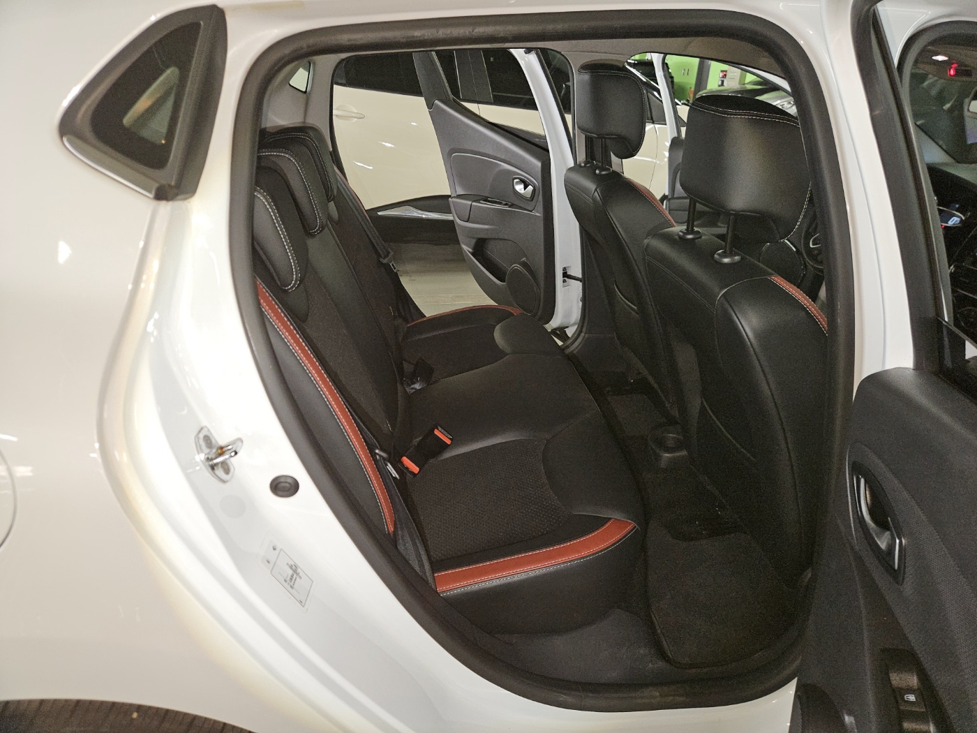 2019 Renault Korea Clio Intense Panoramic - Thumbnail 16