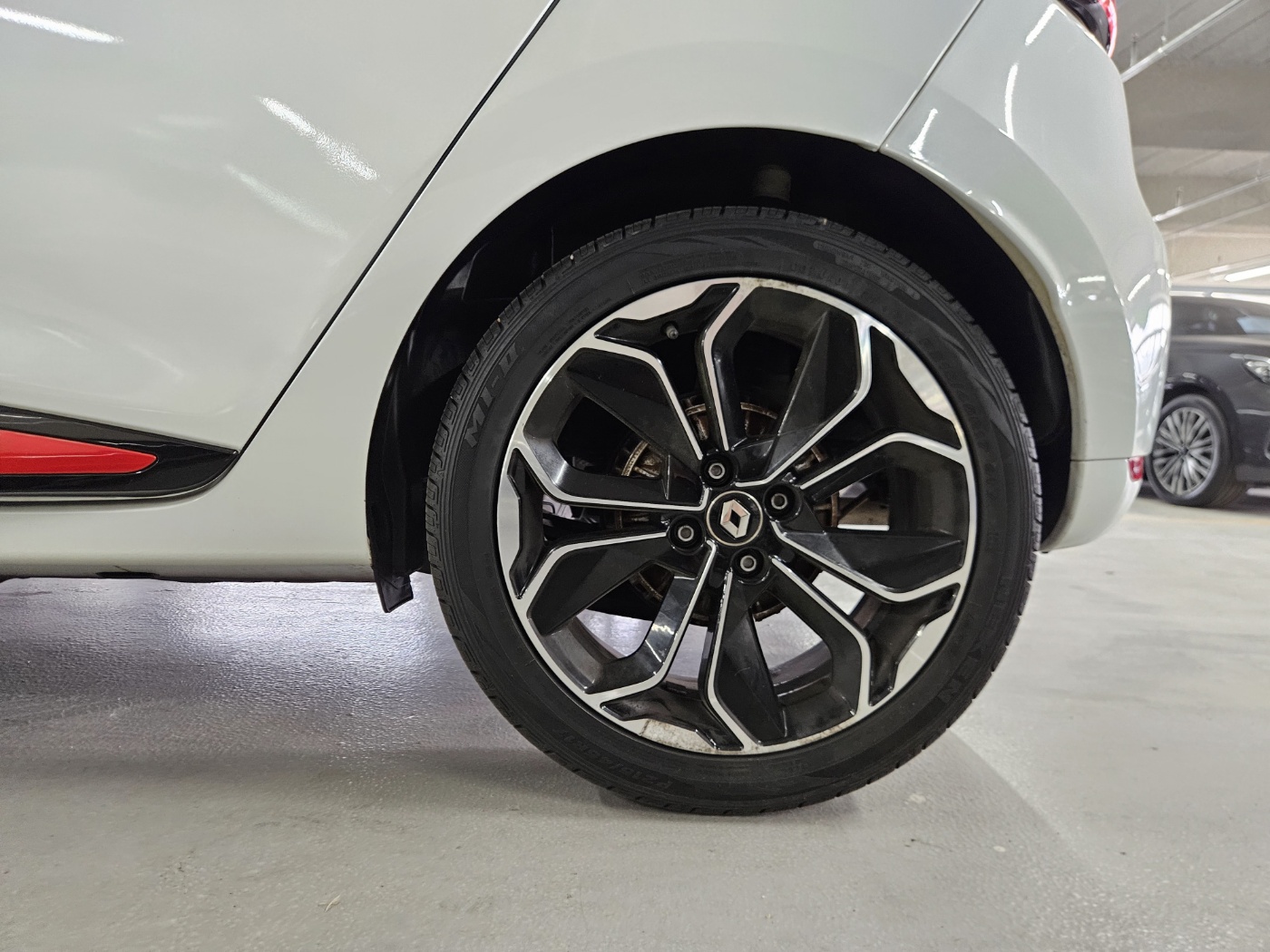 2019 Renault Korea Clio Intense Panoramic - Thumbnail 28