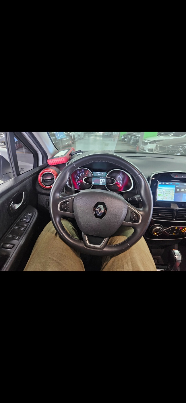 2019 Renault Korea Clio Intense Panoramic - Thumbnail 52