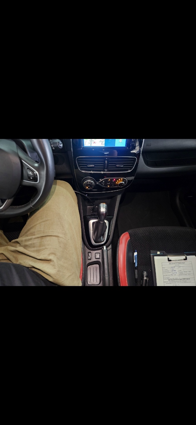 2019 Renault Korea Clio Intense Panoramic - Thumbnail 55