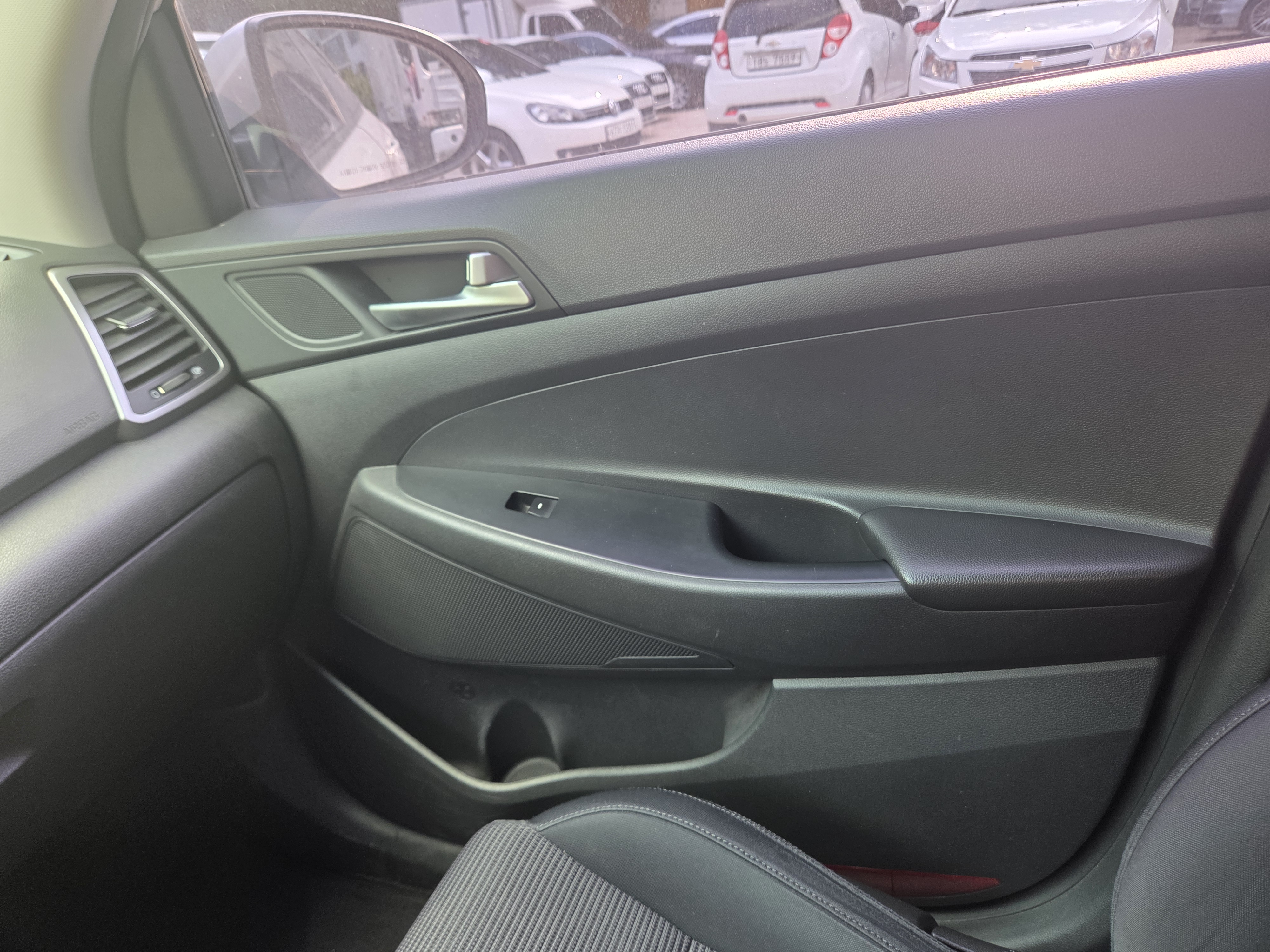 2016 HYUNDAI  ALL NEW TUCSON 1.7 2WD STYLE  - Thumbnail 21