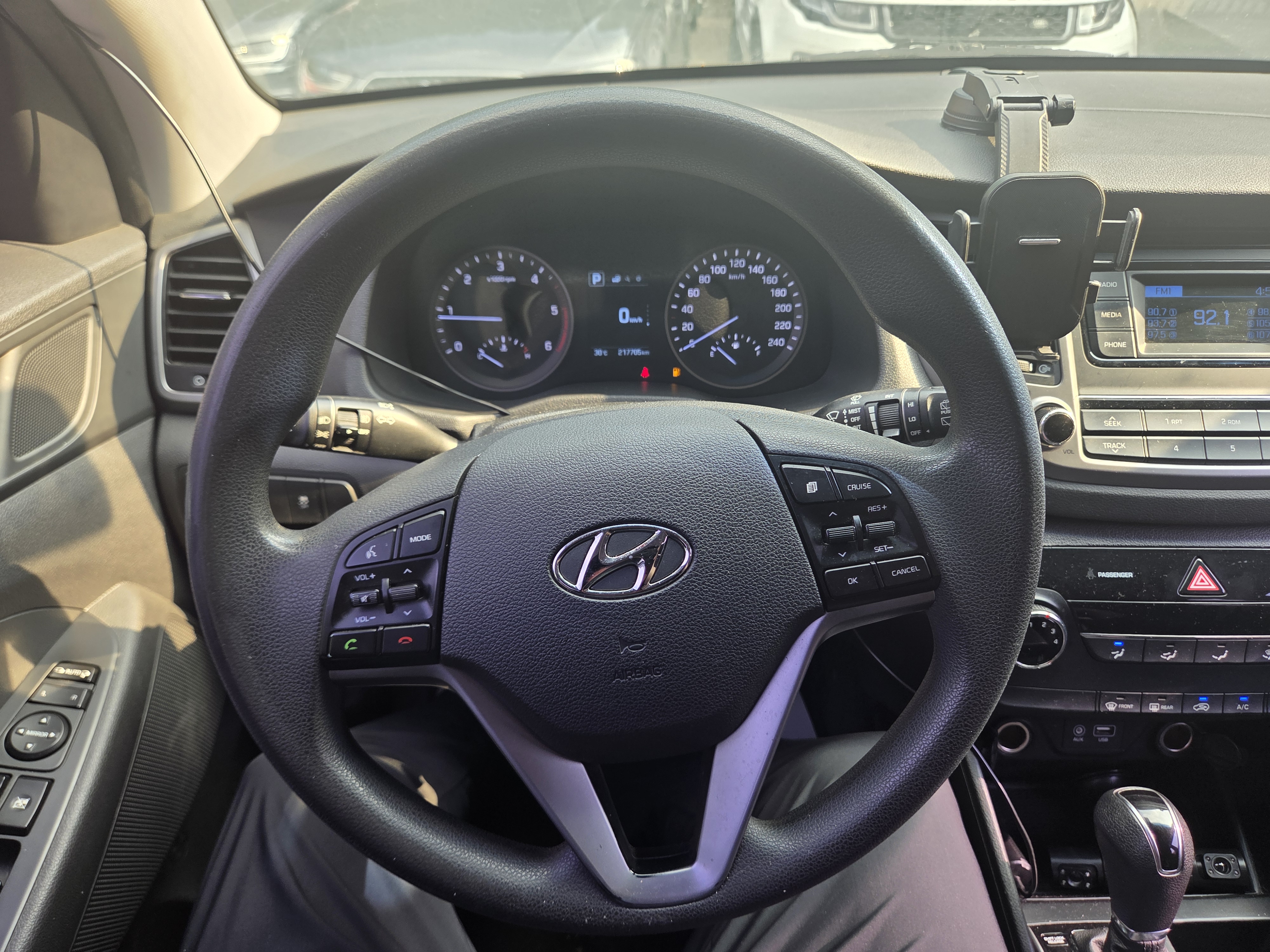 2016 HYUNDAI  ALL NEW TUCSON 1.7 2WD STYLE  - Thumbnail 41