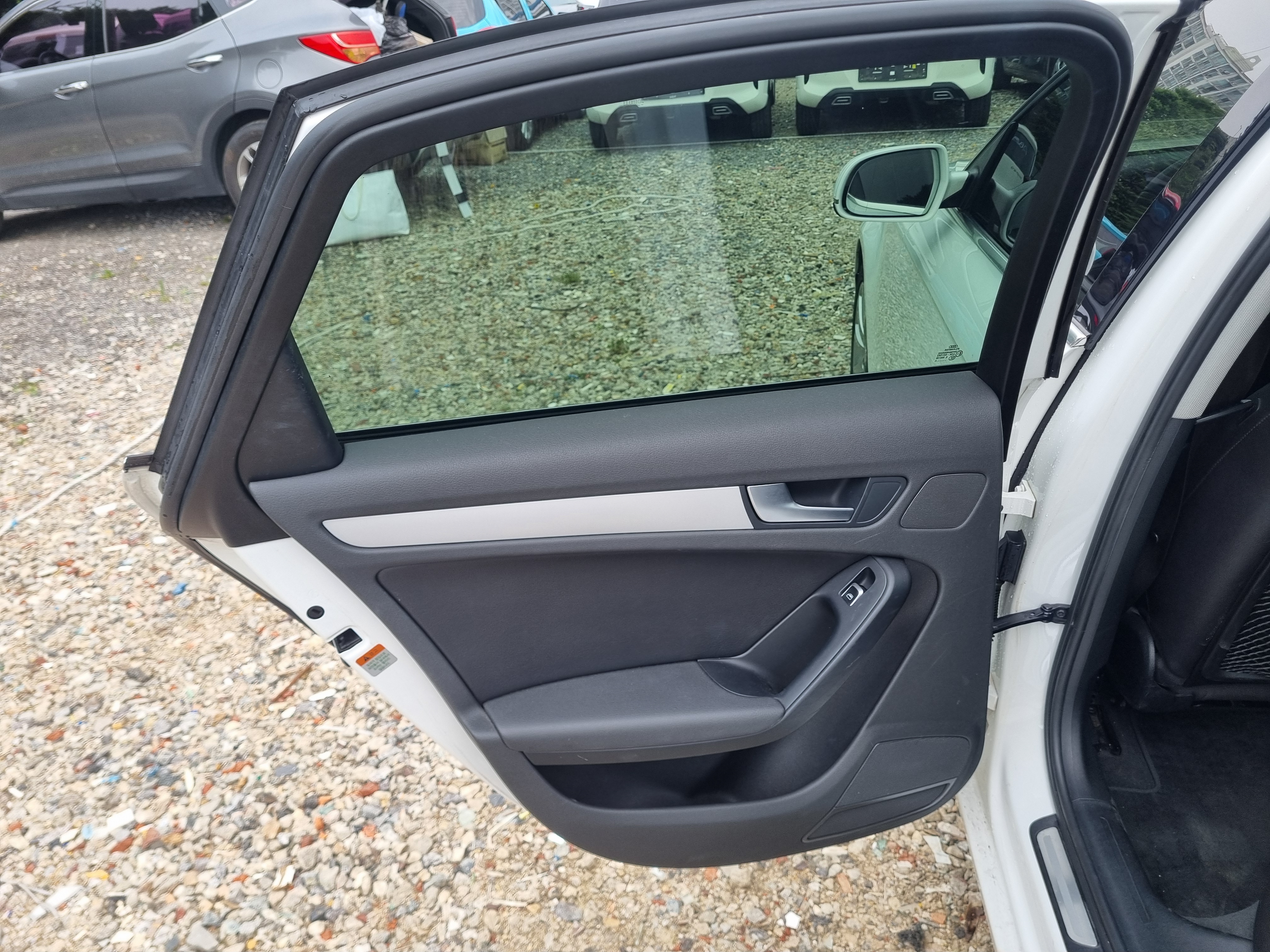 2015 AUDI  A4 30 TDI  - Thumbnail 33