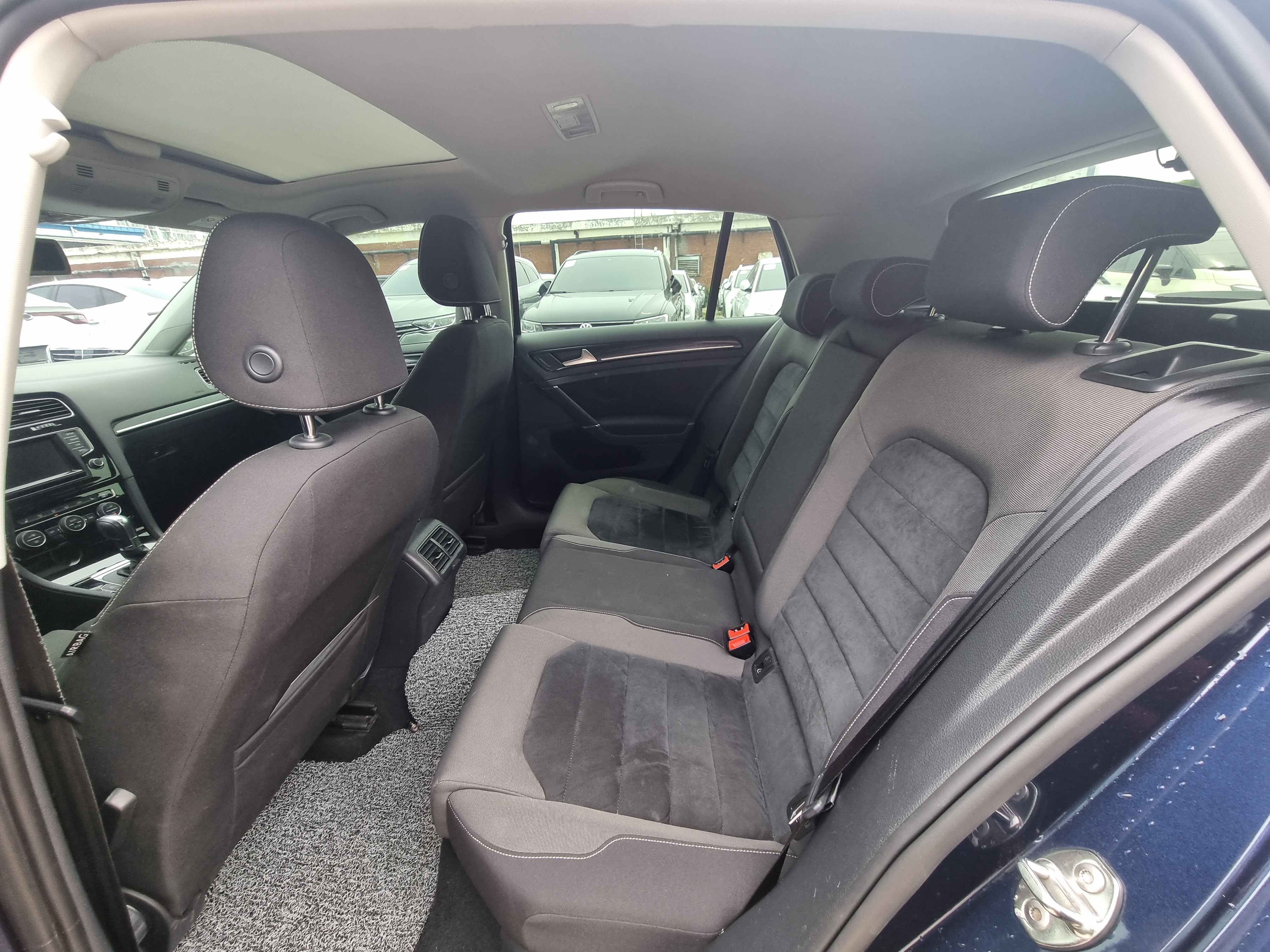 2014 Volkswagen GOLF7 2.0 TDI  - Thumbnail 34