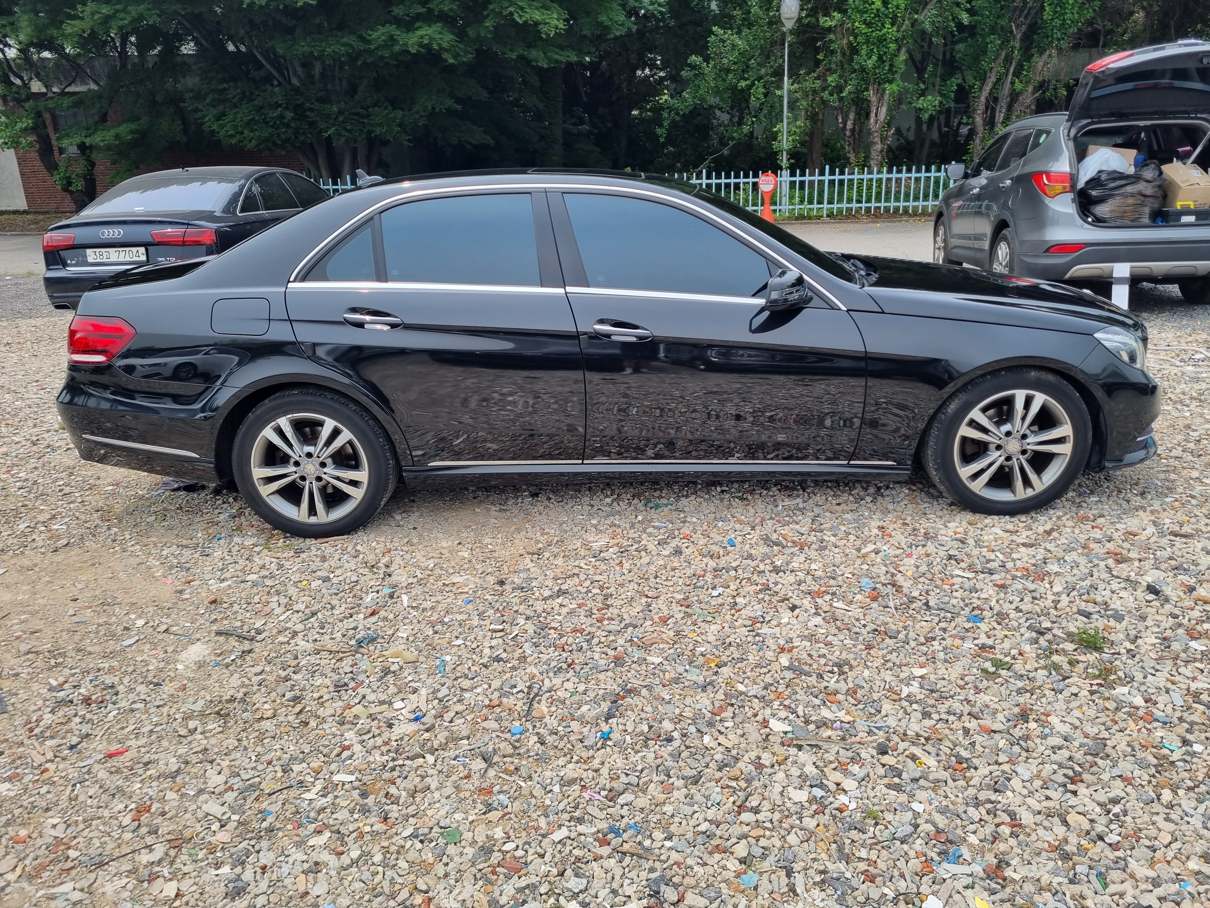 2016 BENZ  W212 E220  - Thumbnail 9