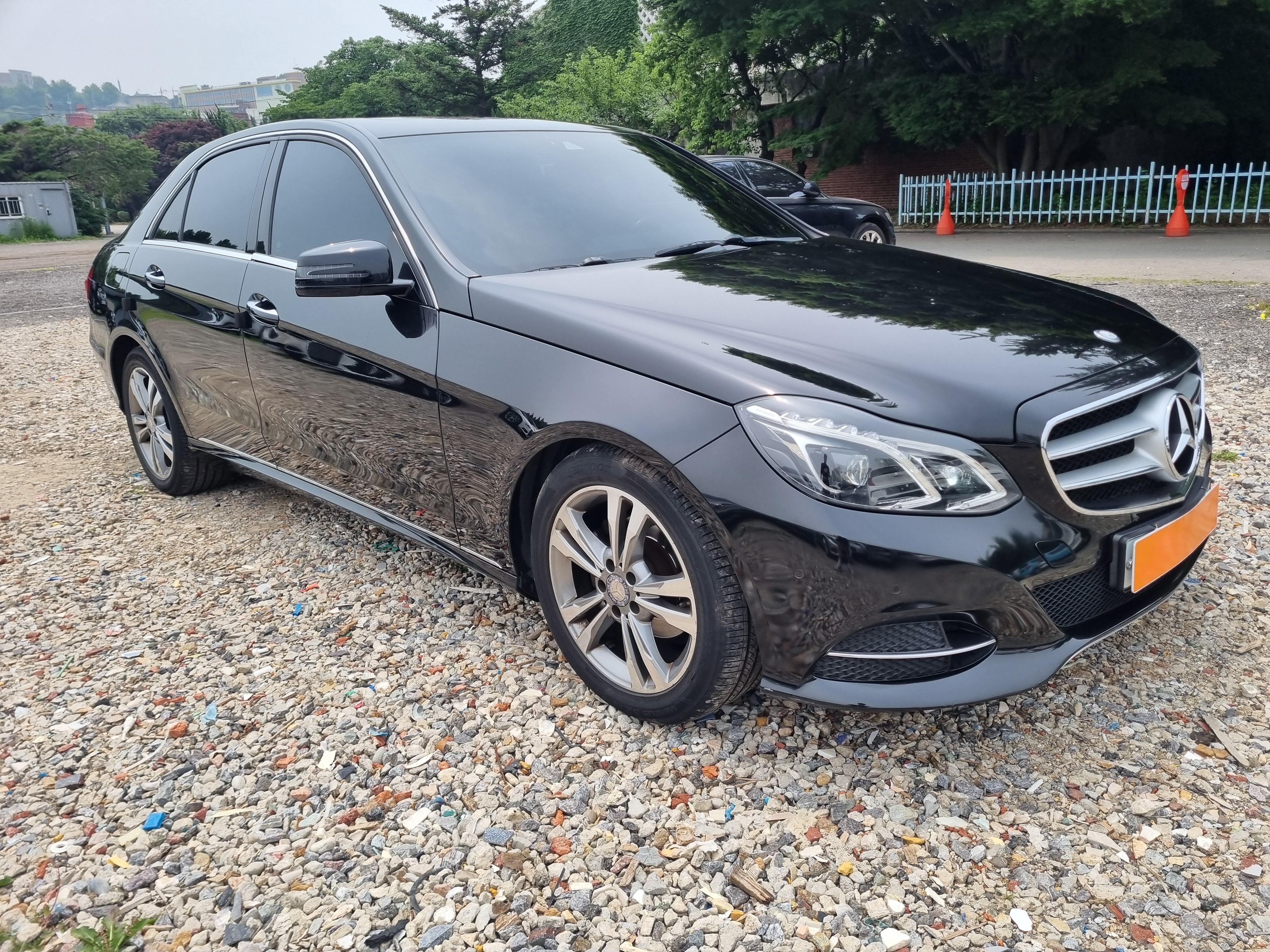 2016 BENZ  W212 E220  - Thumbnail 10