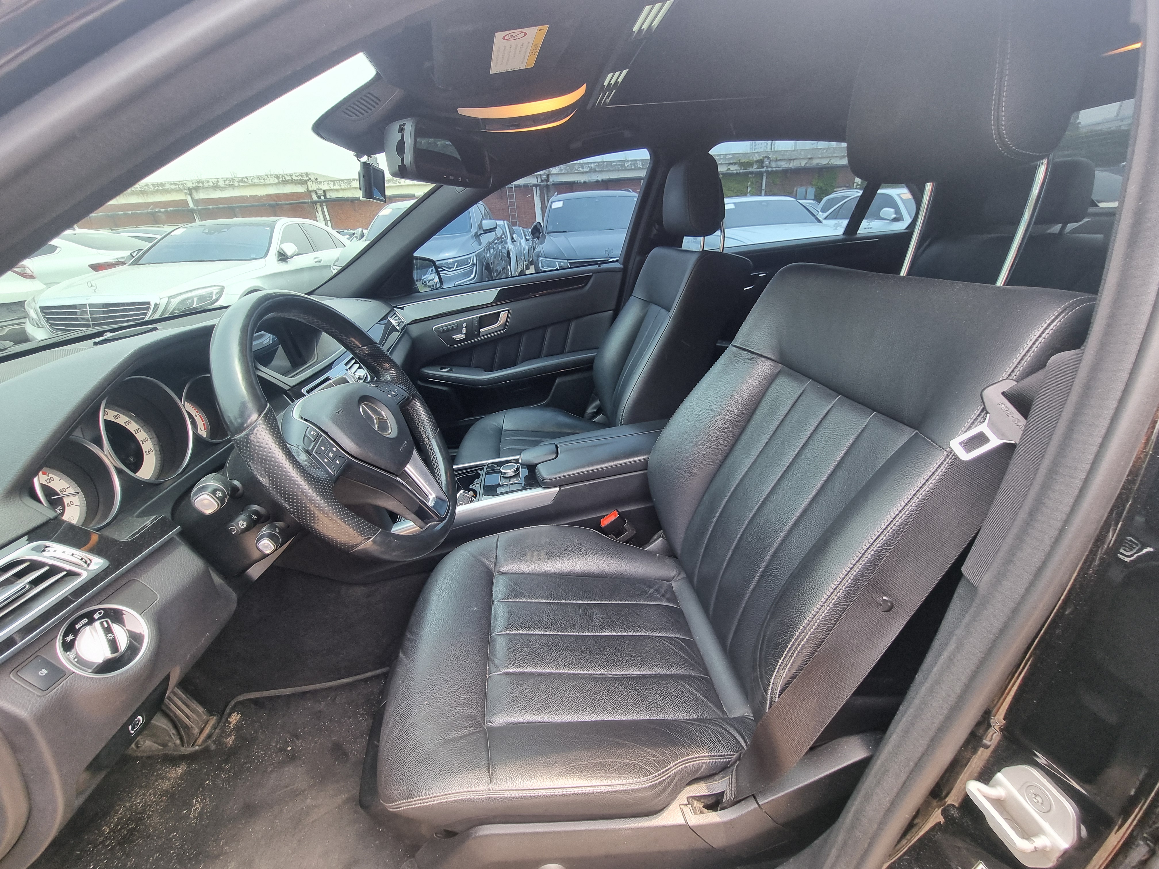 2016 BENZ  W212 E220  - Thumbnail 17