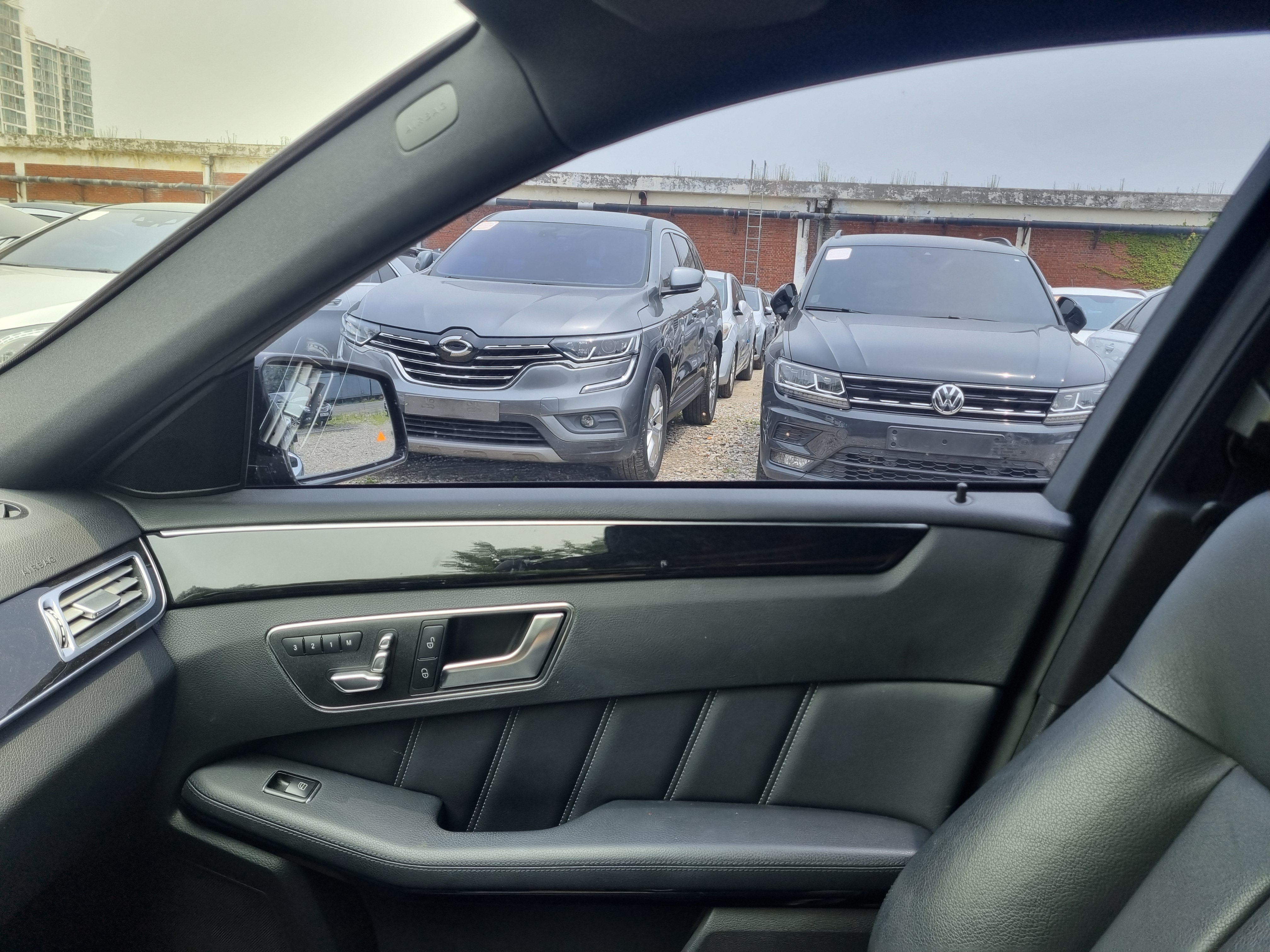 2016 BENZ  W212 E220  - Thumbnail 20