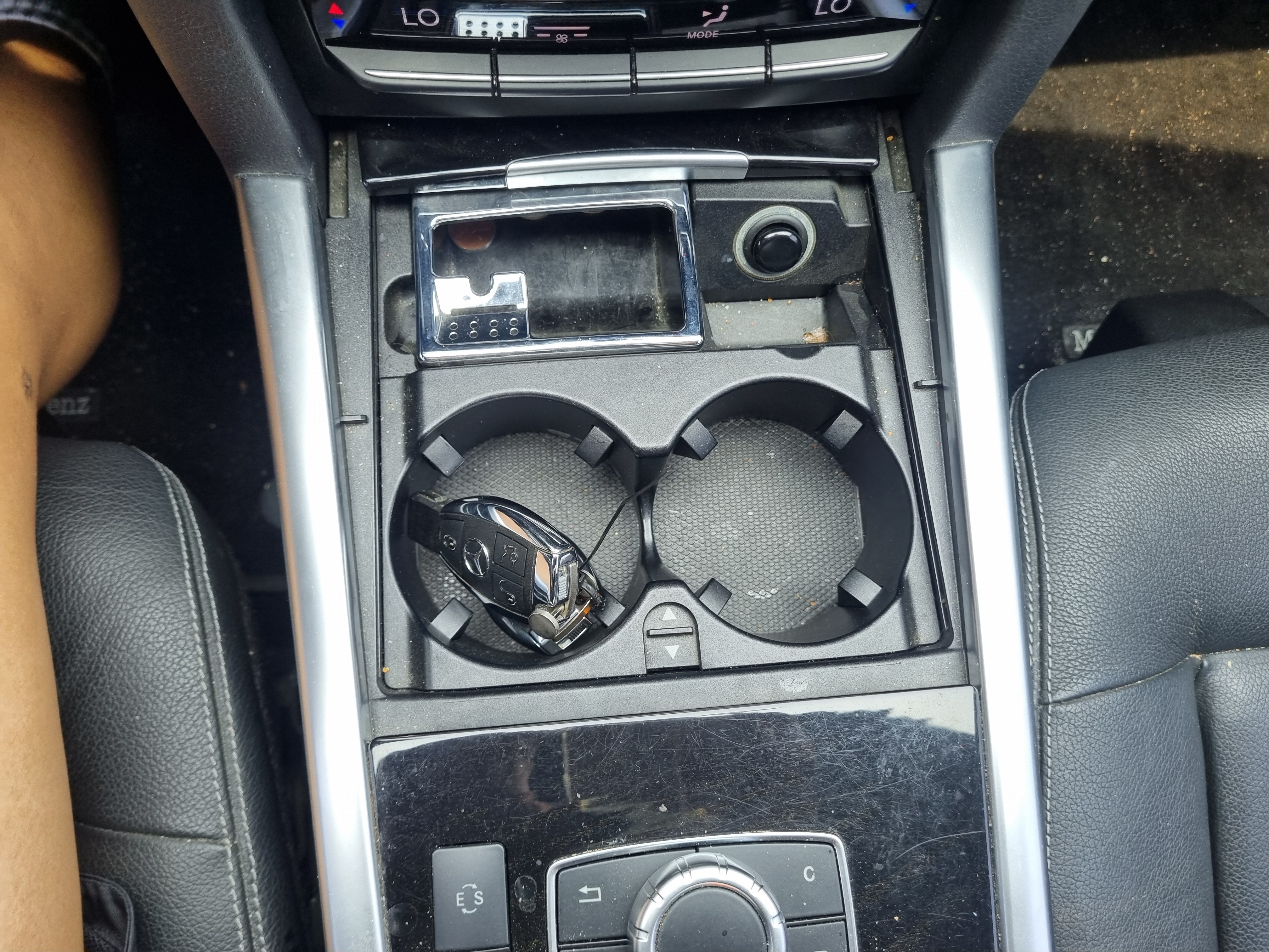2016 BENZ  W212 E220  - Thumbnail 23