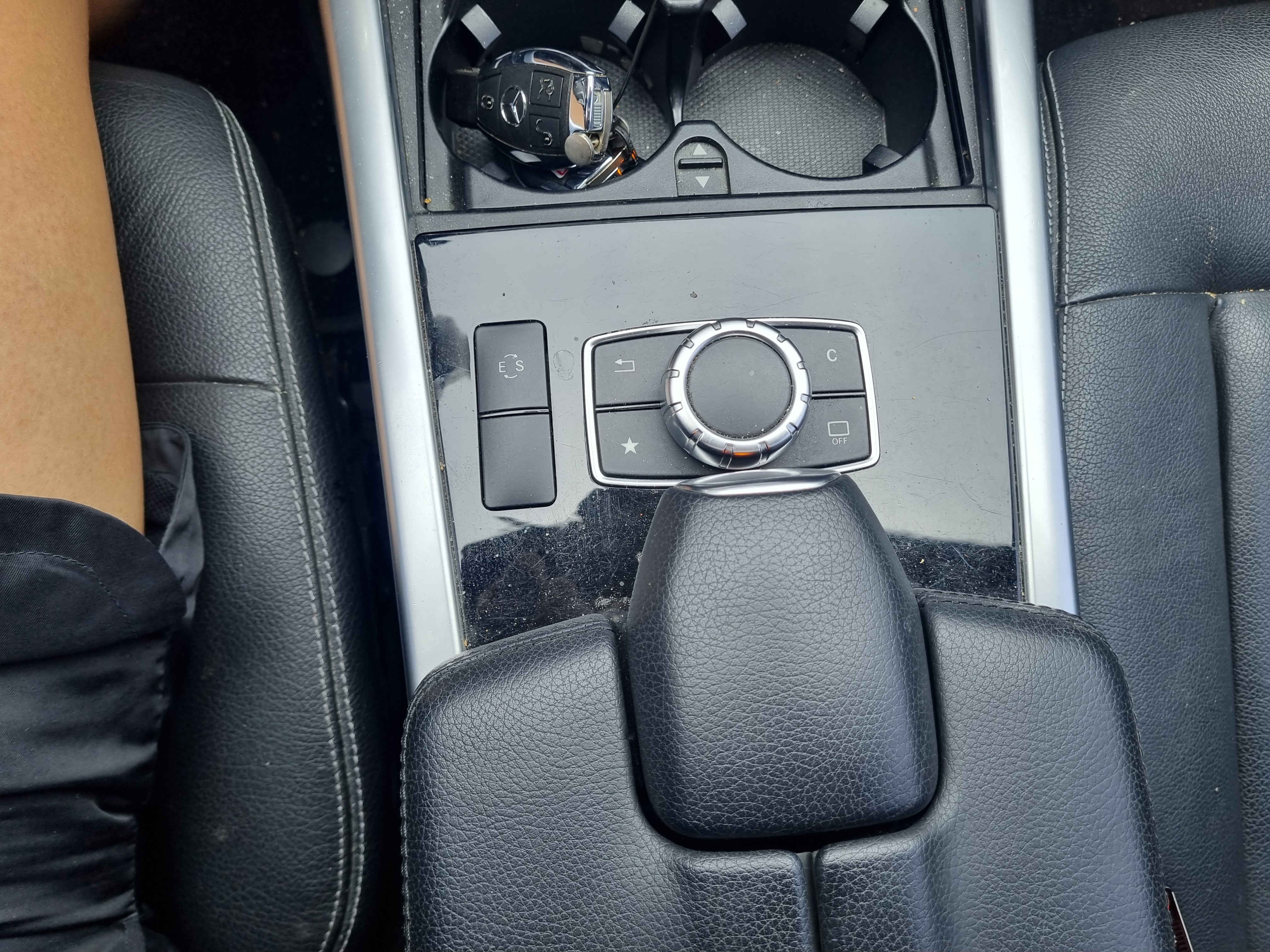 2016 BENZ  W212 E220  - Thumbnail 24