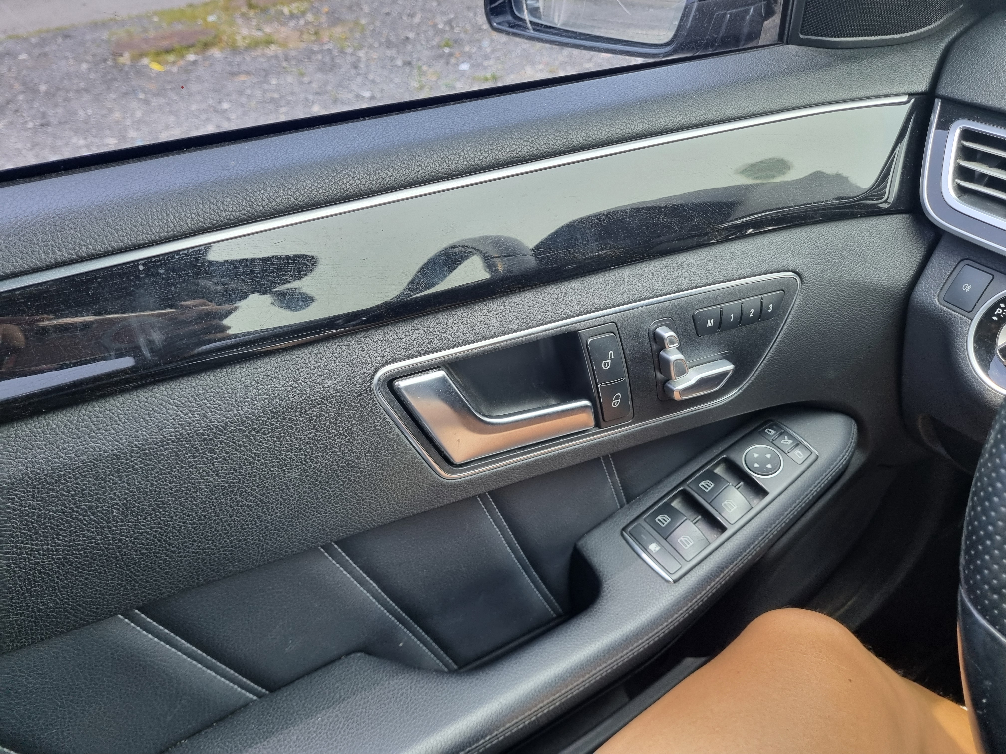 2016 BENZ  W212 E220  - Thumbnail 29