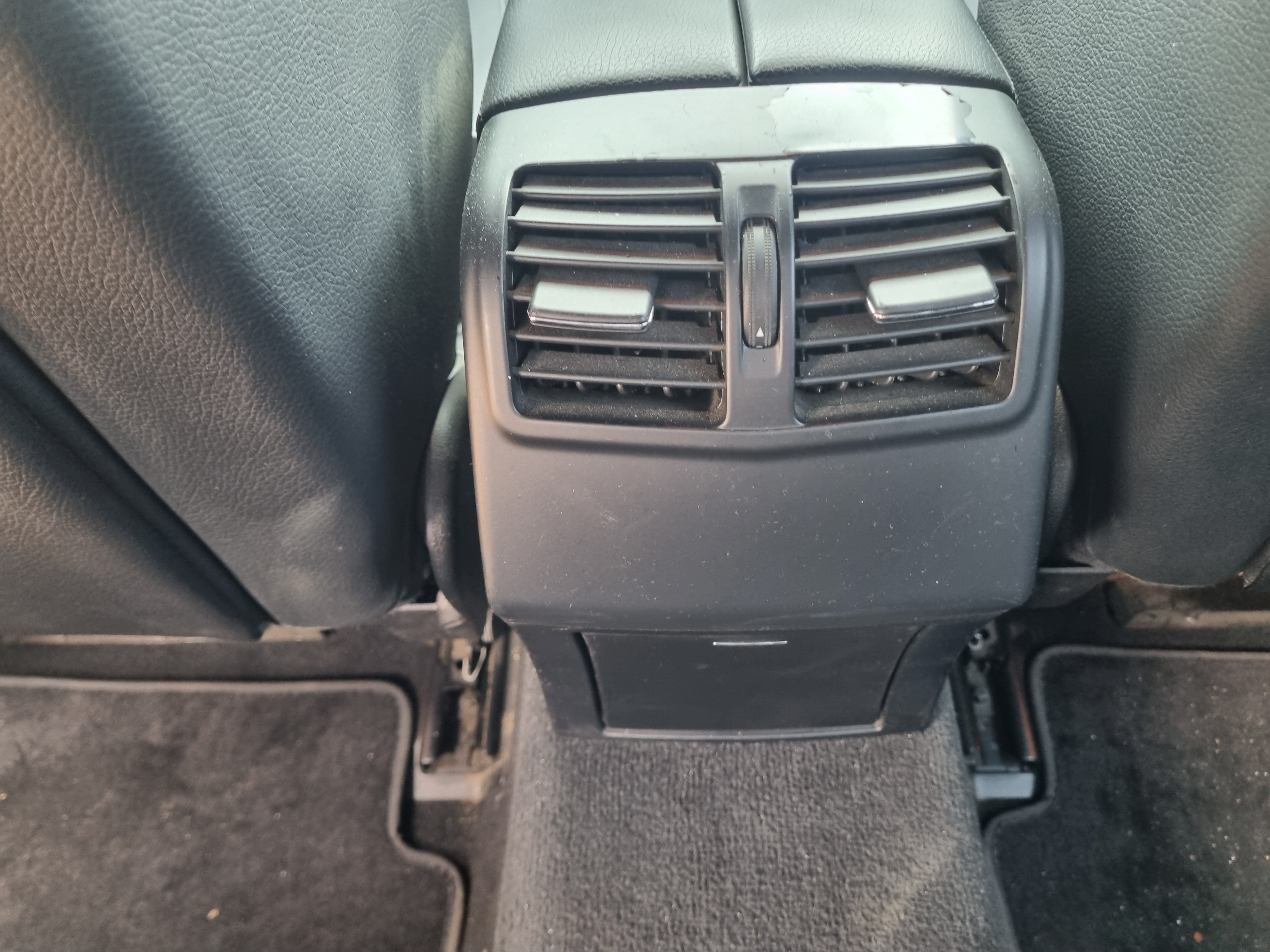 2016 BENZ  W212 E220  - Thumbnail 36