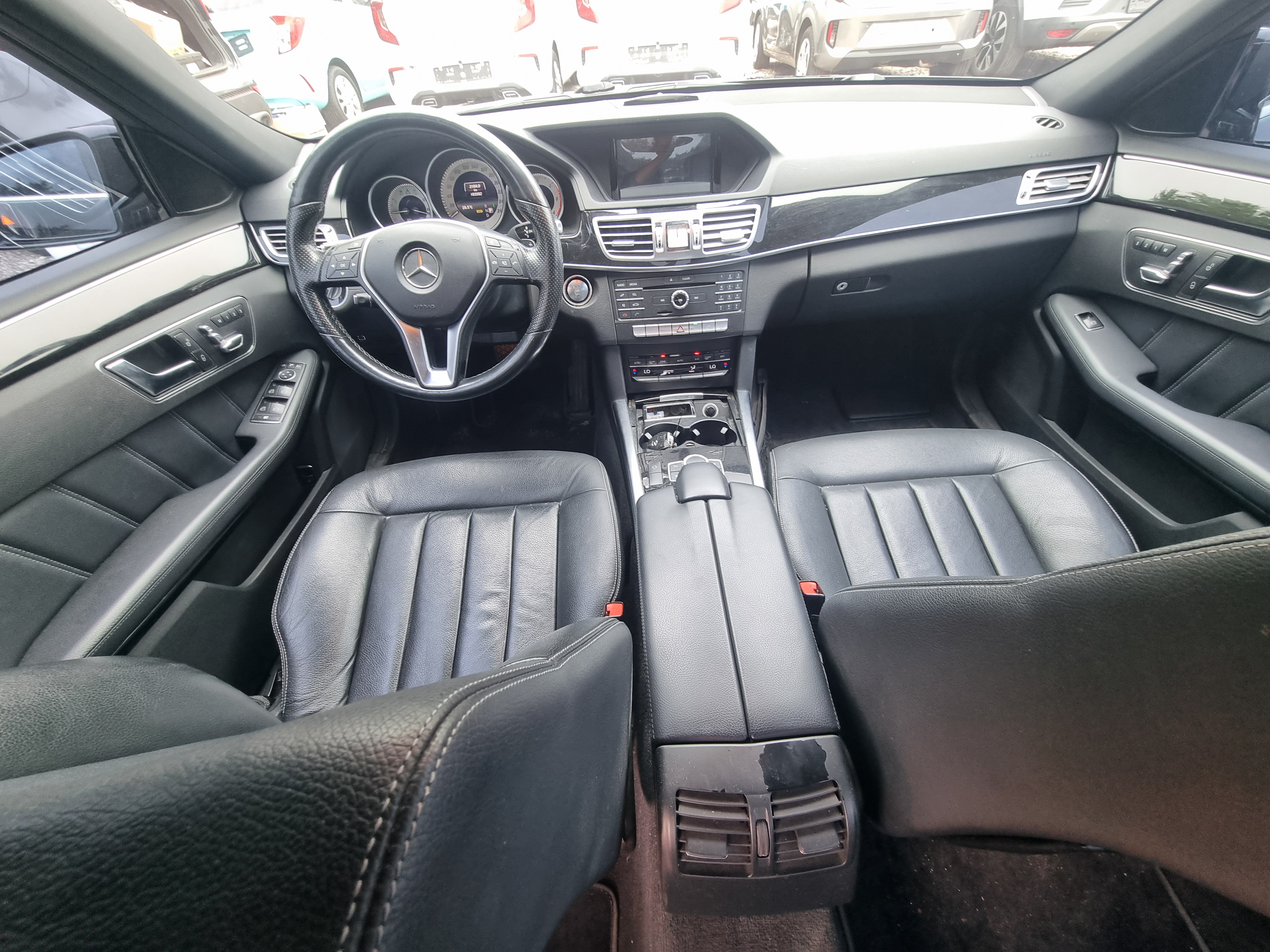 2016 BENZ  W212 E220  - Thumbnail 37