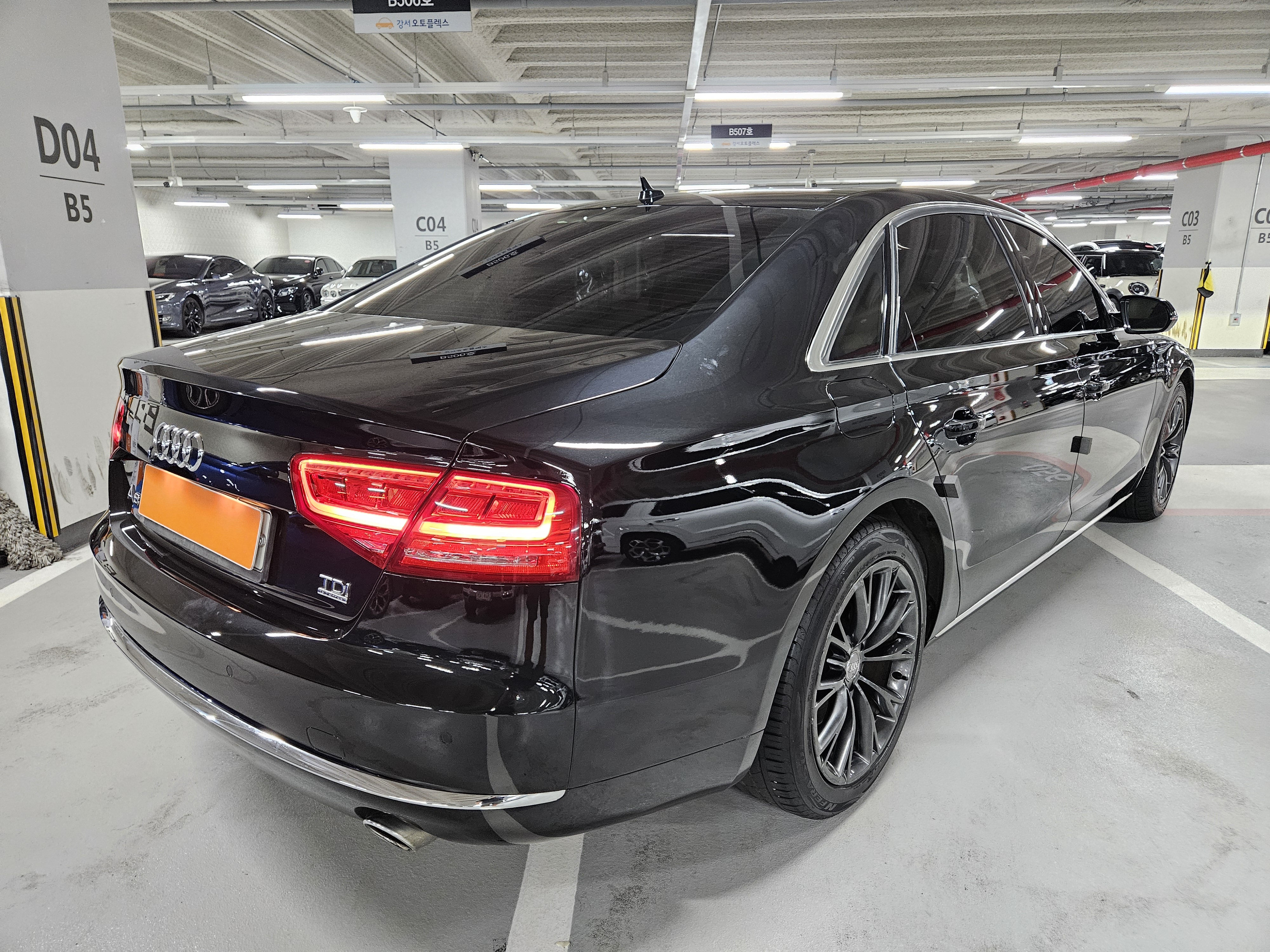 2014 AUDI  A8 3.0 TDI Quattro LWB D4  - Thumbnail 6