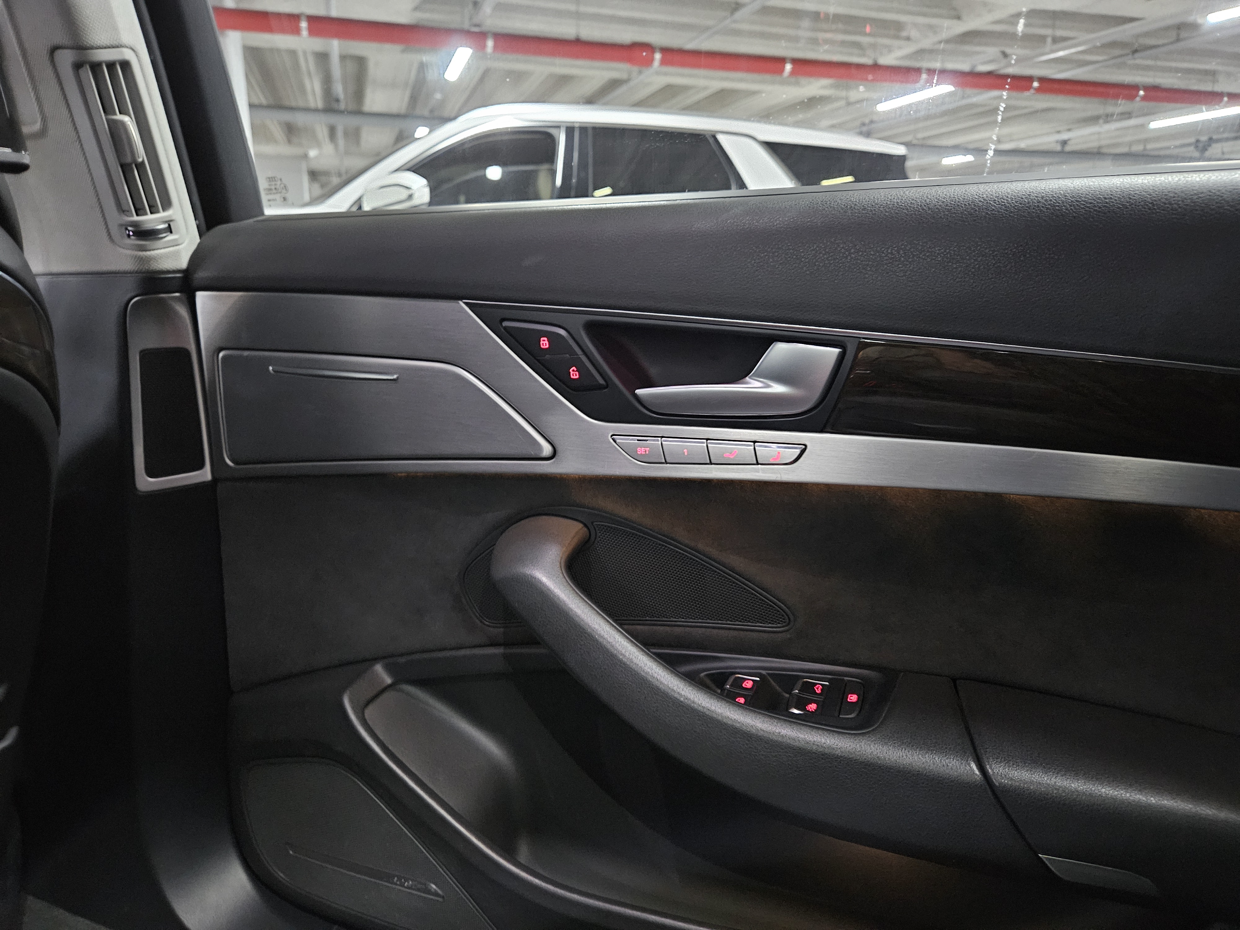2014 AUDI  A8 3.0 TDI Quattro LWB D4  - Thumbnail 35