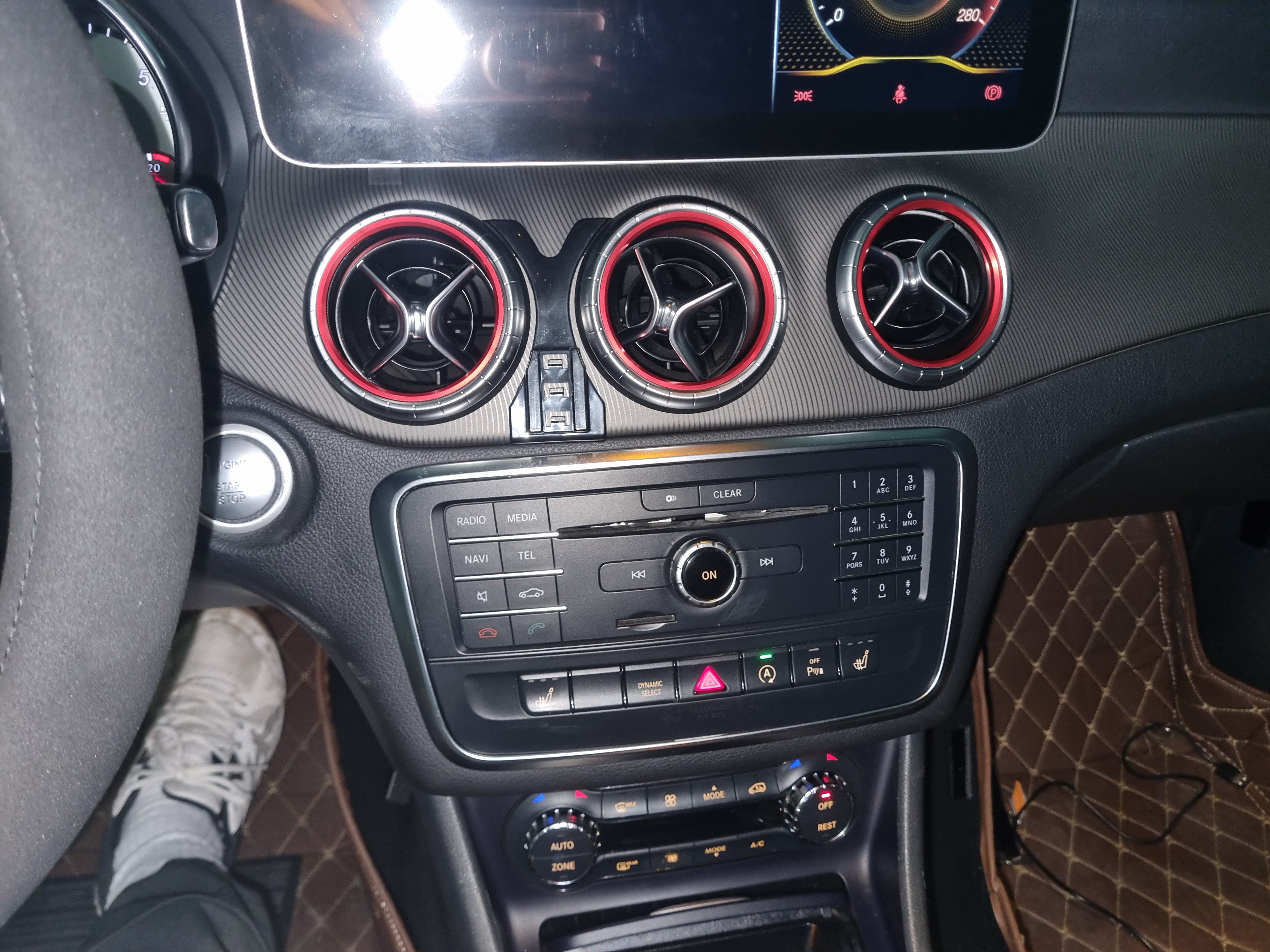 2016 BENZ  C117 CLA200 d 4MATIC  - Thumbnail 15