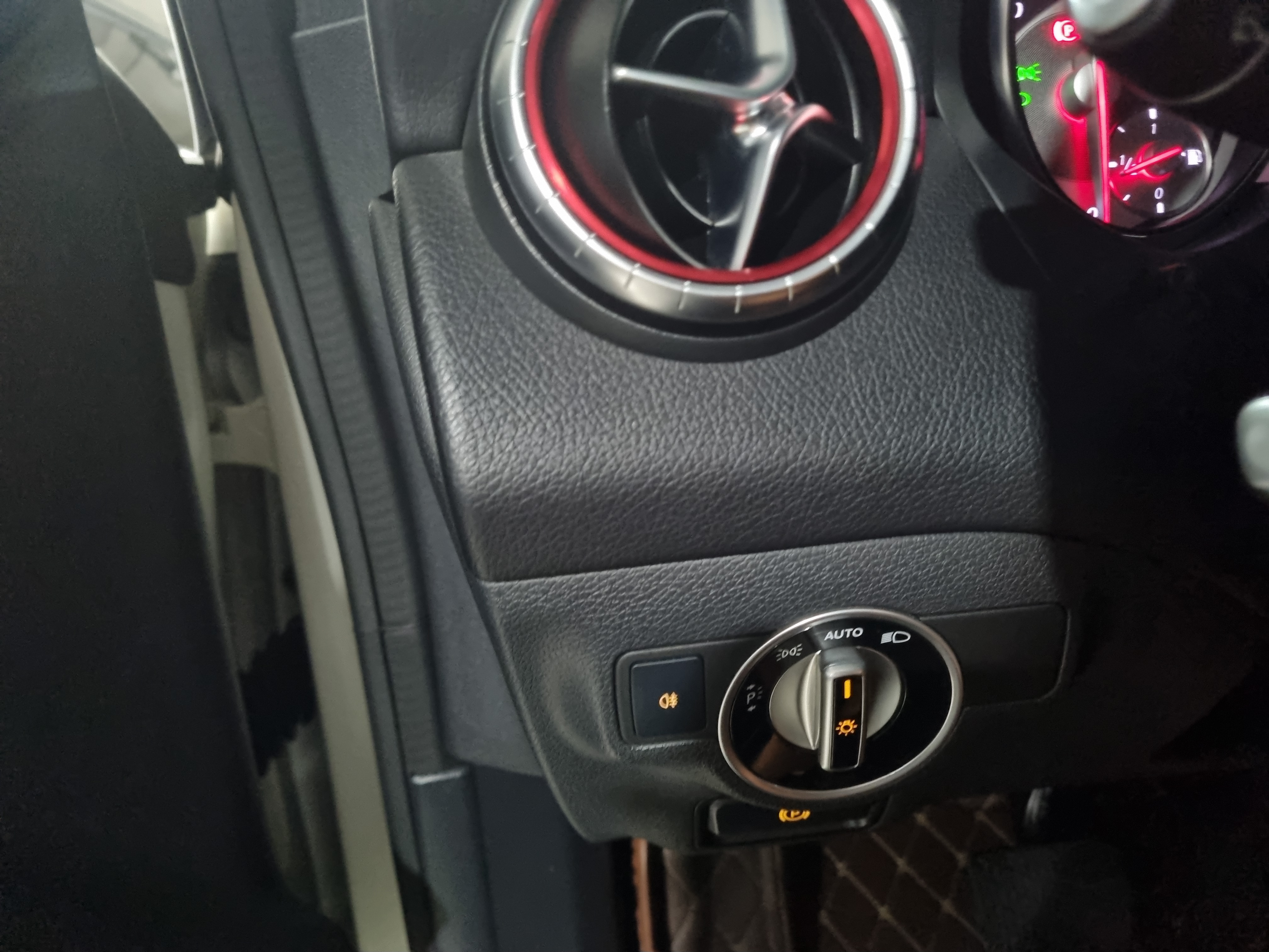 2016 BENZ  C117 CLA200 d 4MATIC  - Thumbnail 20