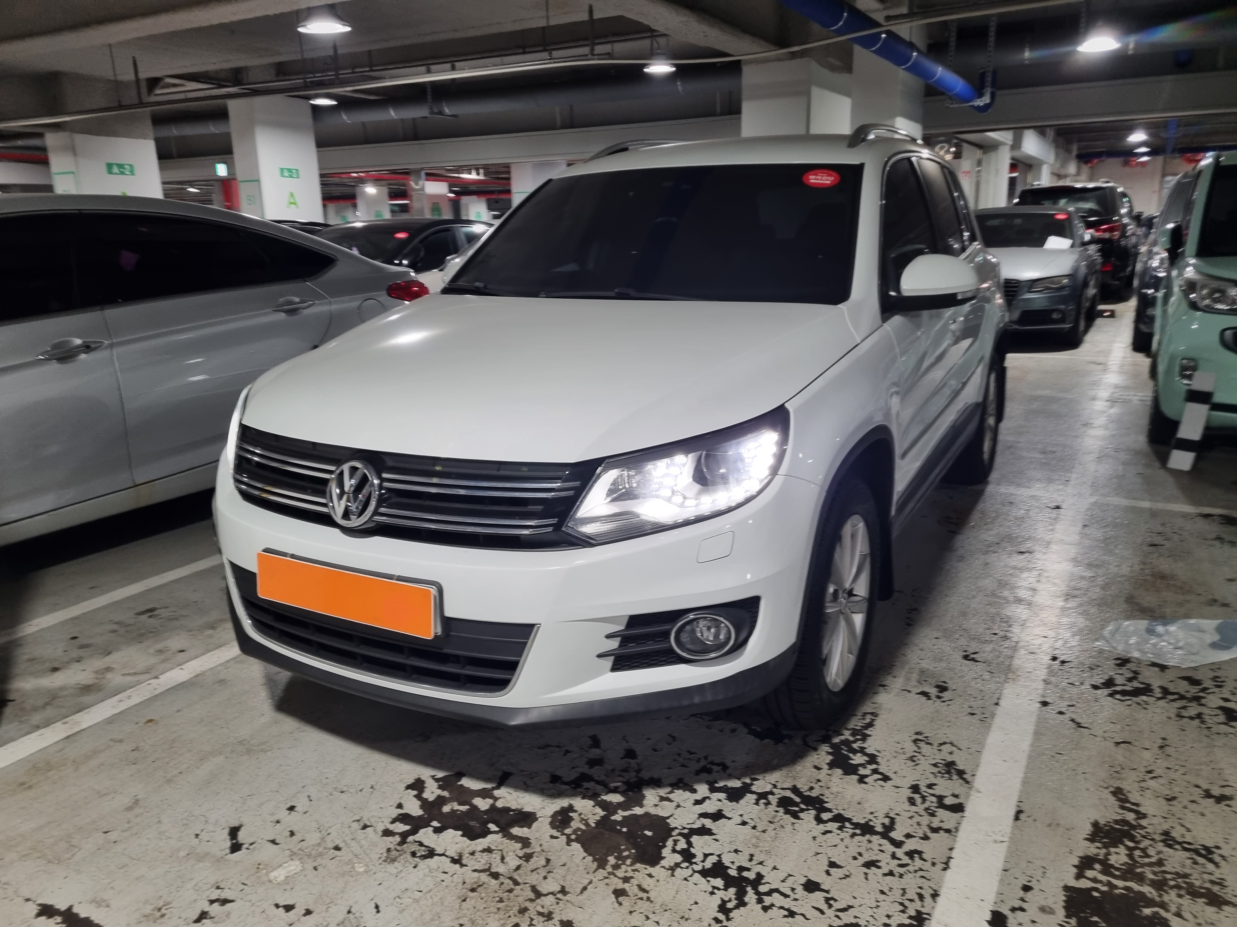 2014 Volkswagen Tiguan 2.0 tdi comfort 5N  - Thumbnail 2
