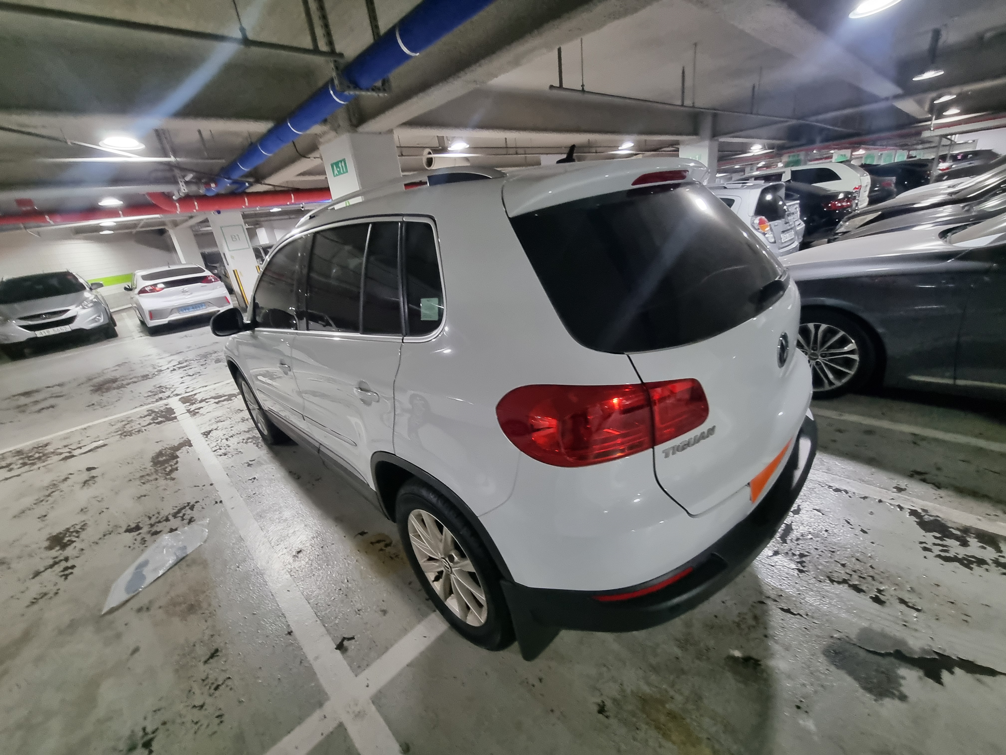 2014 Volkswagen Tiguan 2.0 tdi comfort 5N  - Thumbnail 4