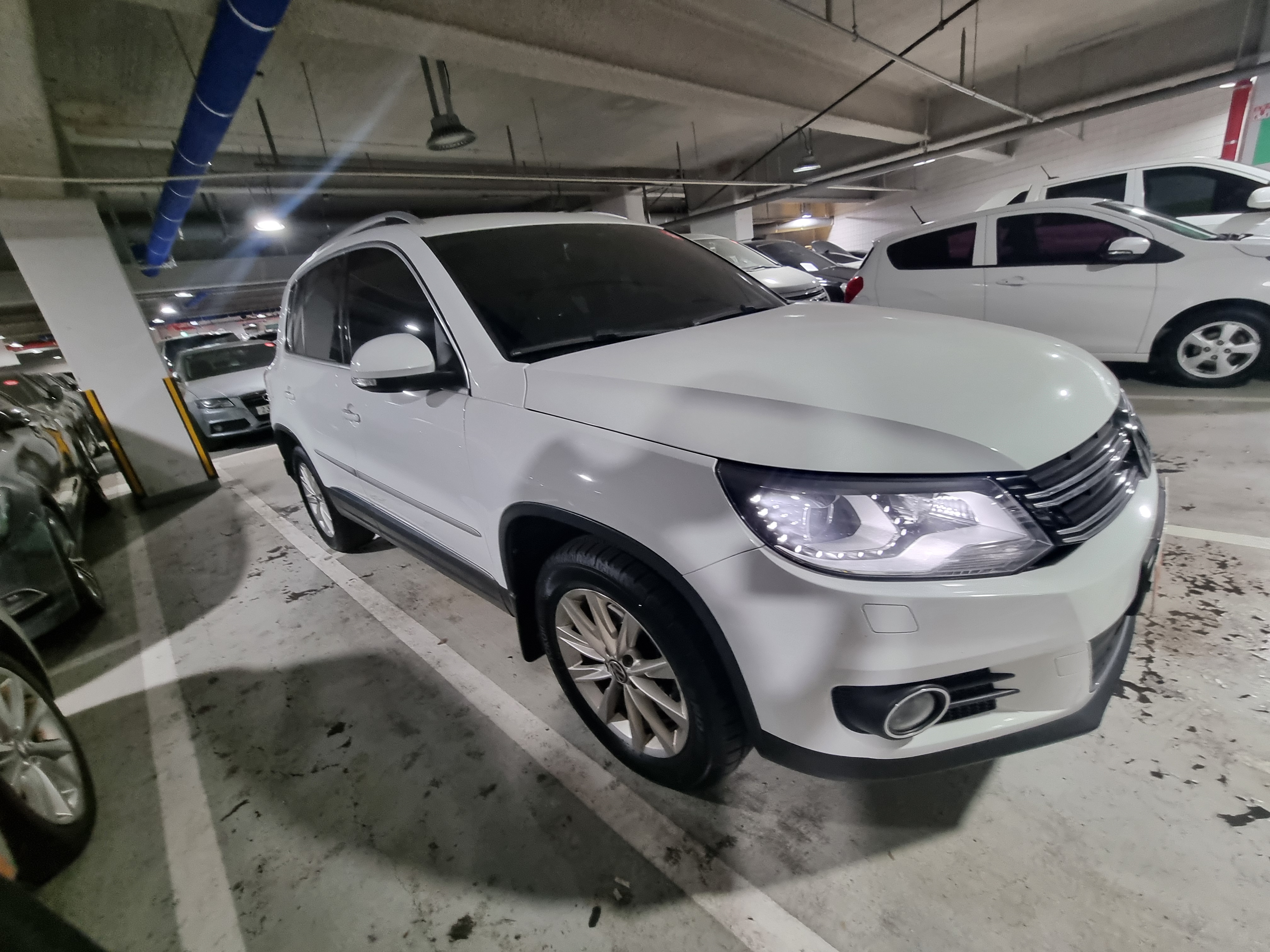 2014 Volkswagen Tiguan 2.0 tdi comfort 5N  - Thumbnail 8