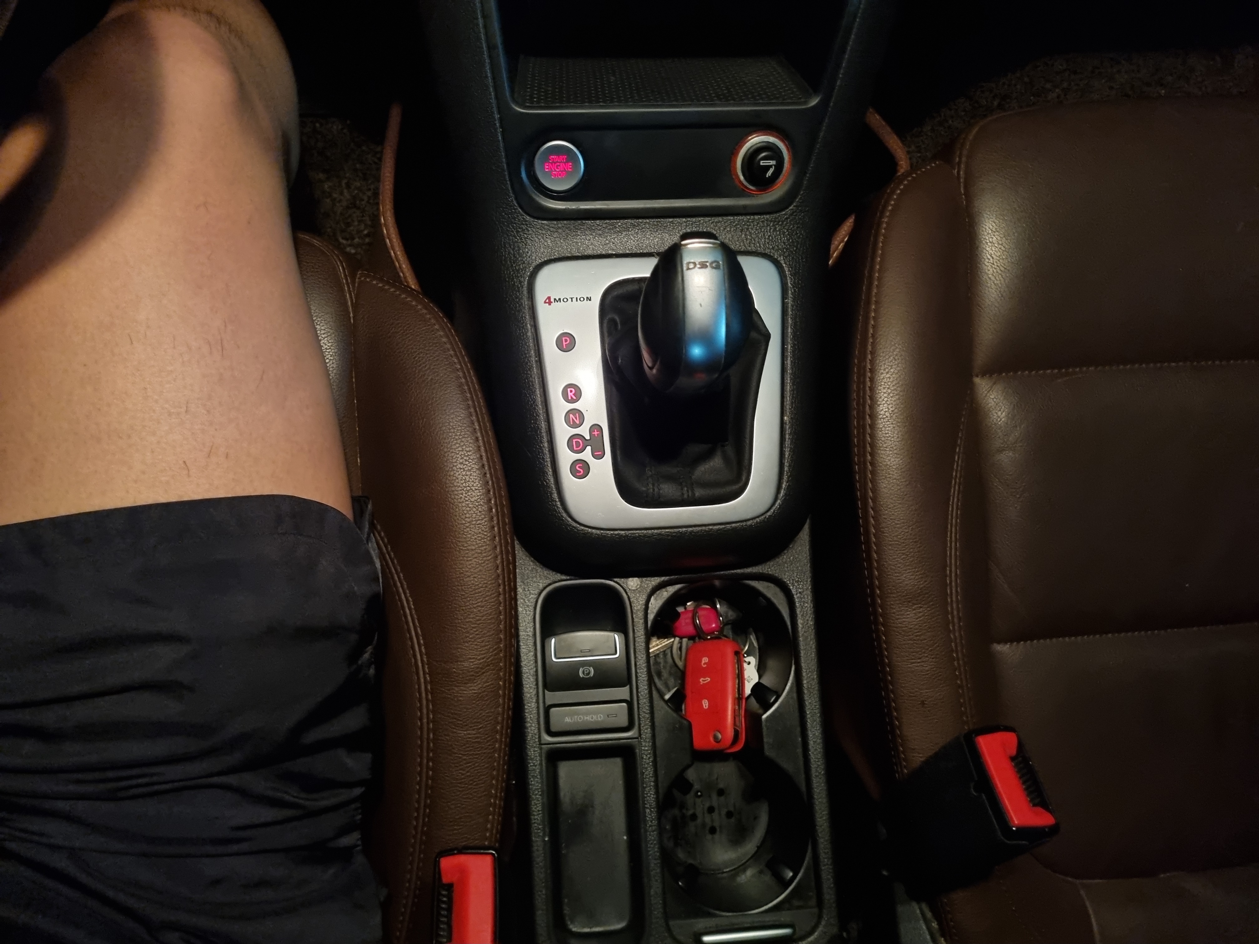 2014 Volkswagen Tiguan 2.0 tdi comfort 5N  - Thumbnail 19