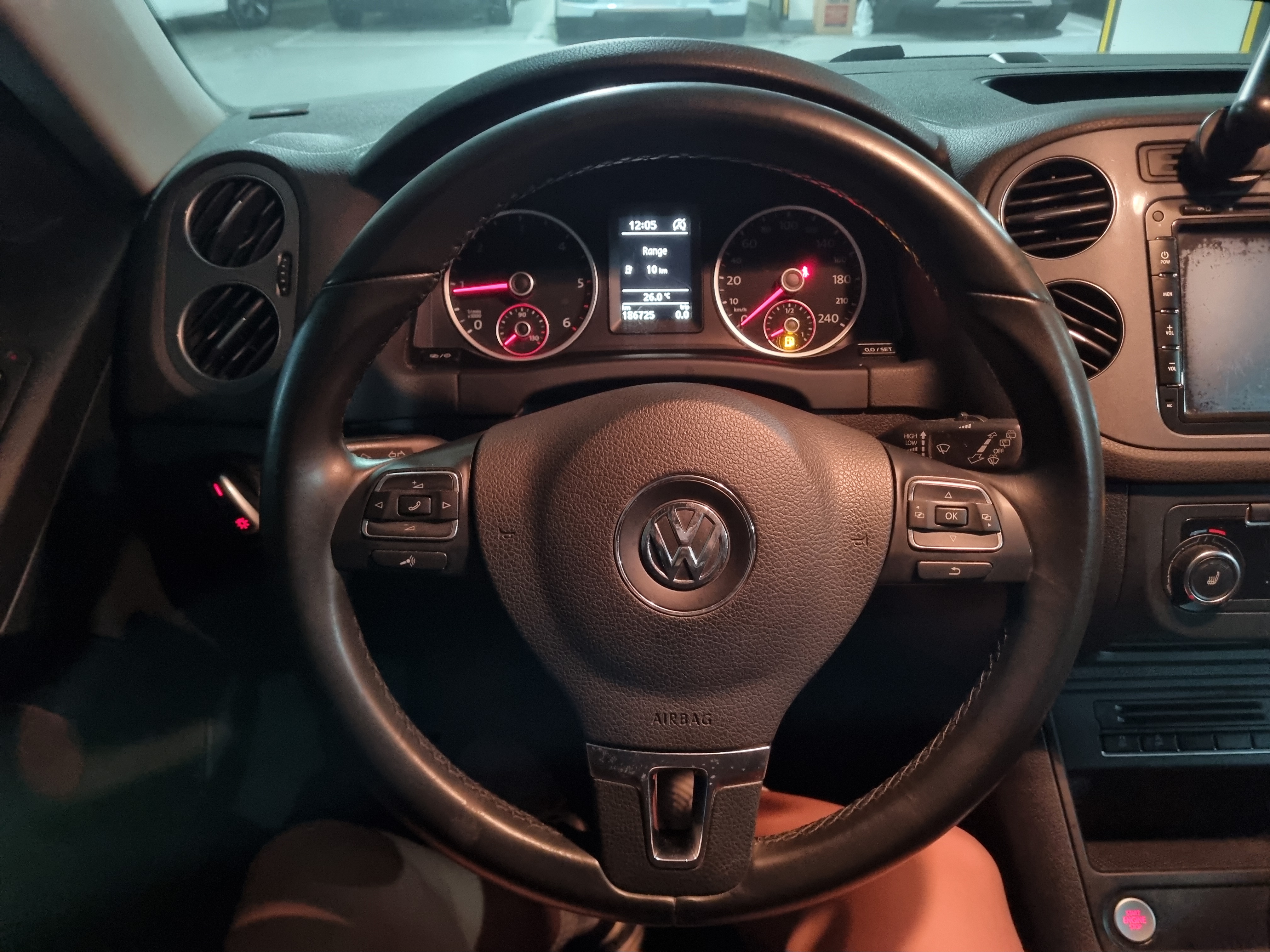 2014 Volkswagen Tiguan 2.0 tdi comfort 5N  - Thumbnail 22